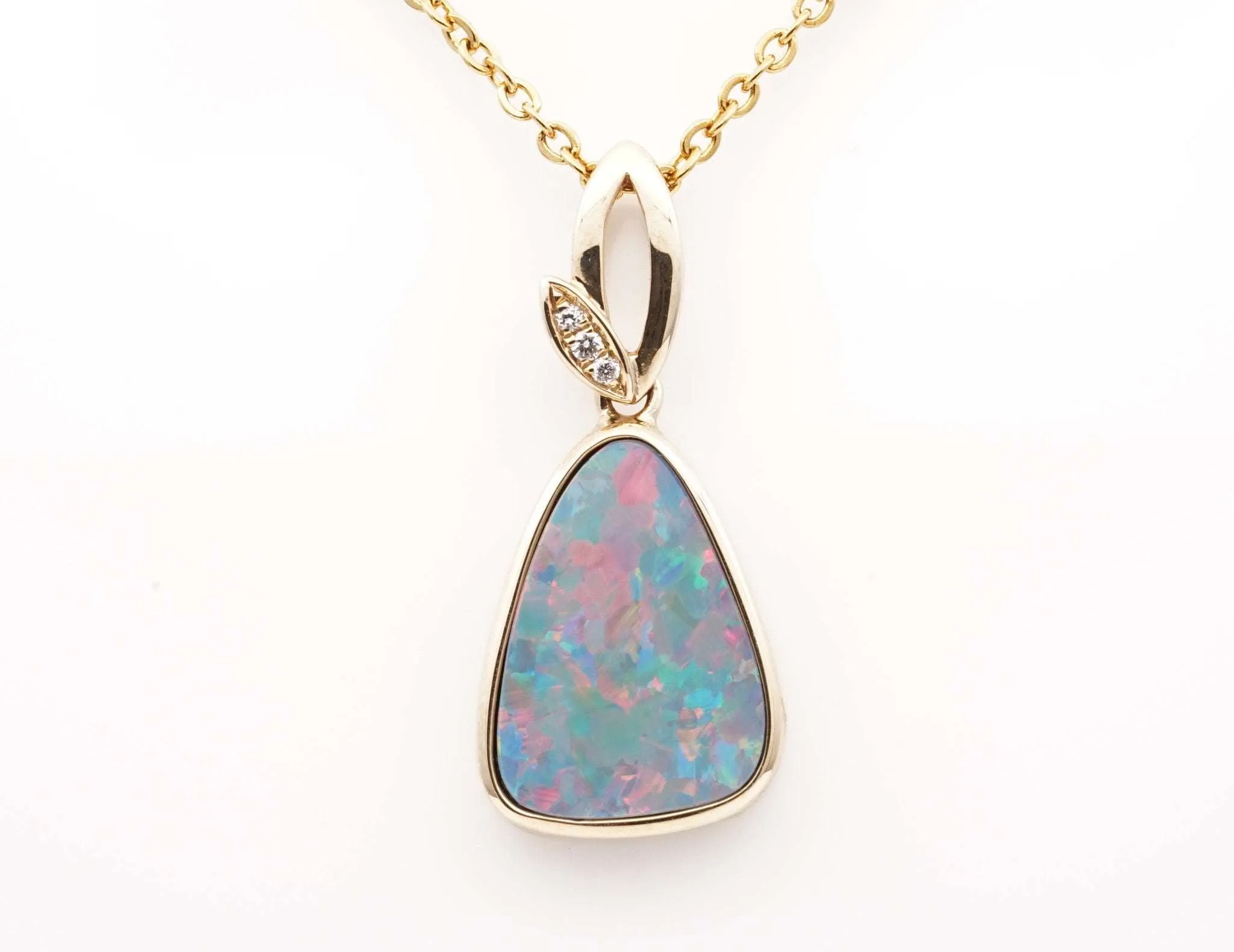 14CT Yellow Gold Doublet Opal Pendant