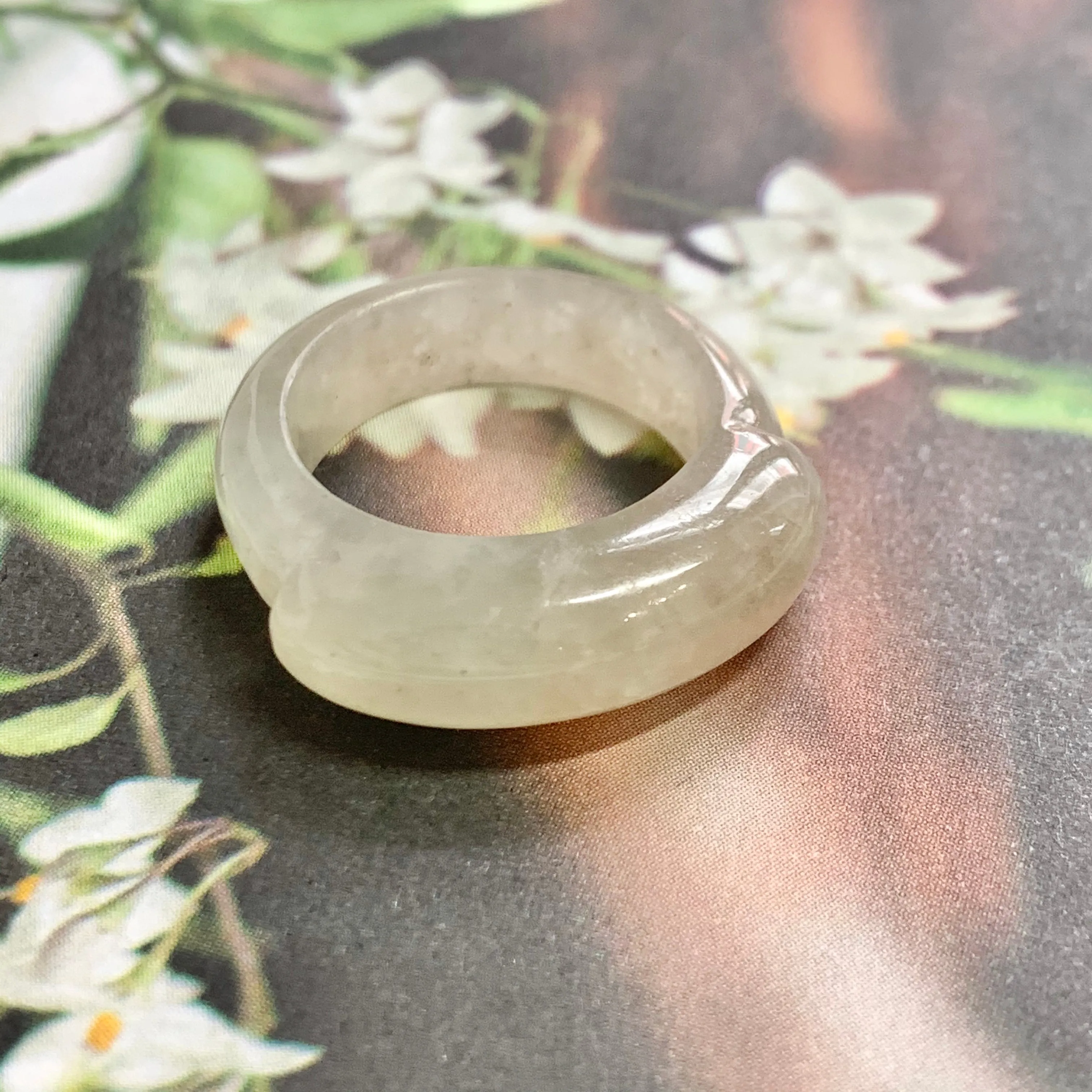 16.8mm A-Grade Natural Jadeite Saddle Top Ring Band No.161975