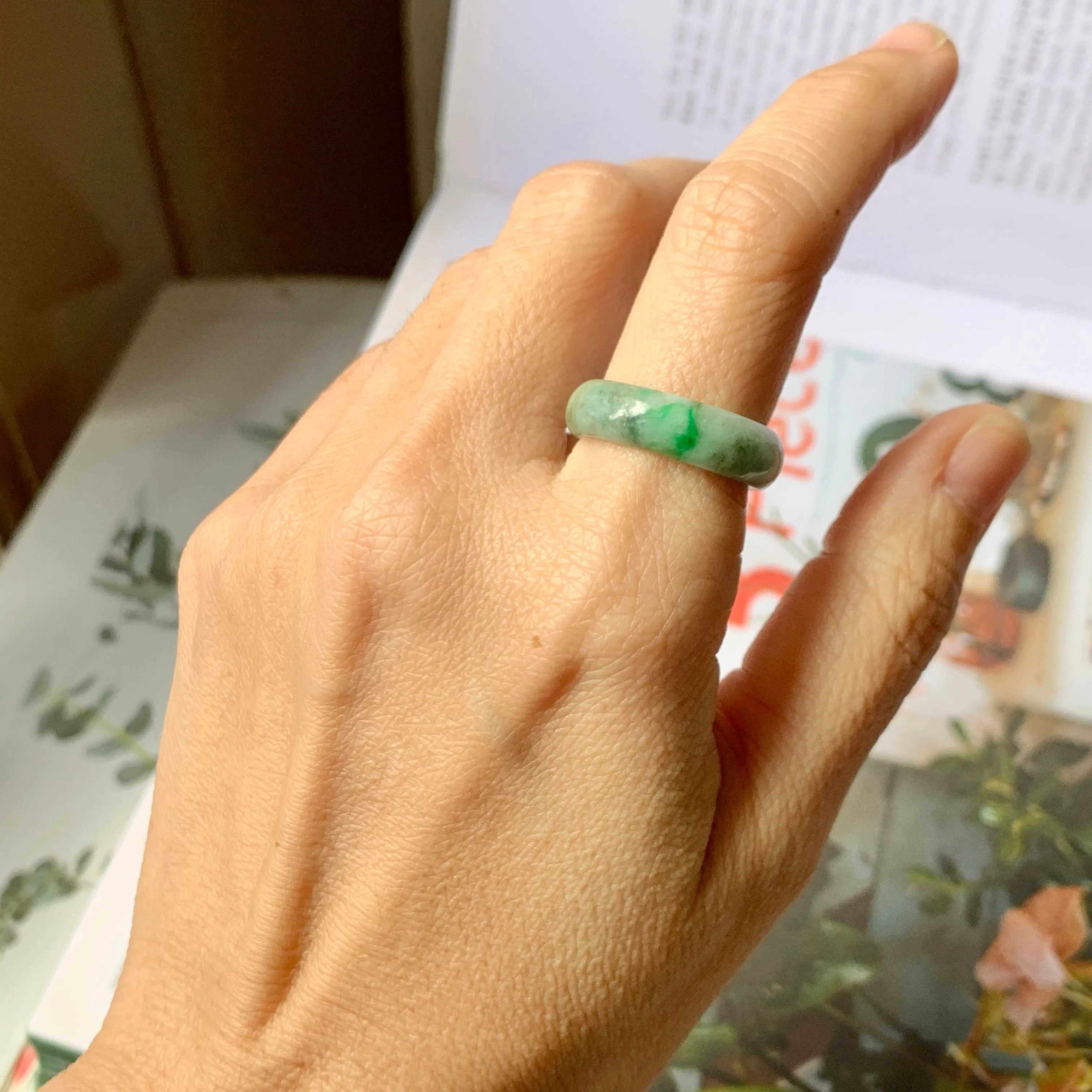 17.2mm A-Grade Natural White Green Jadeite Abacus Ring Band No. 161471