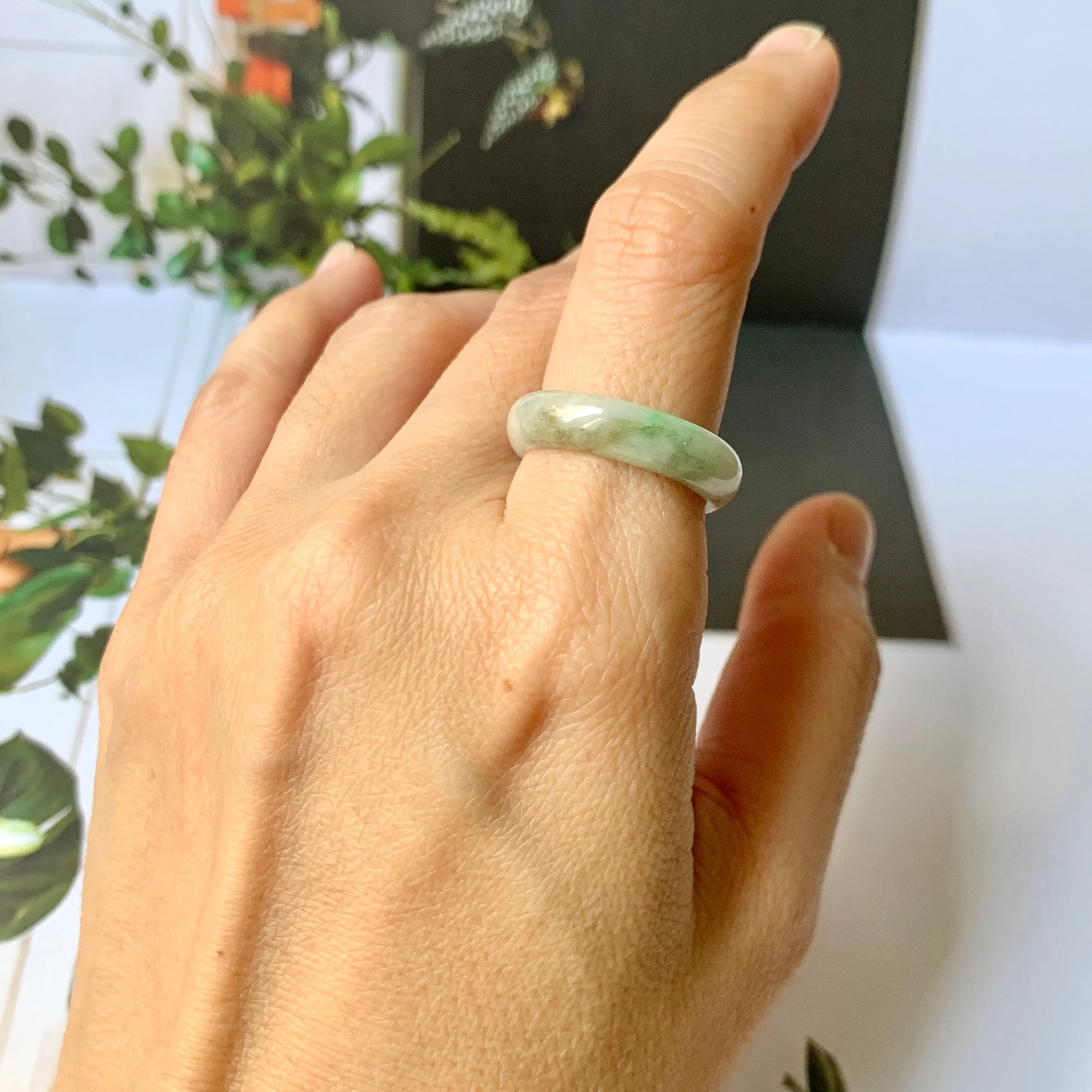 17.3mm A-Grade Natural White Green Jadeite Abacus Ring Band No. 161480