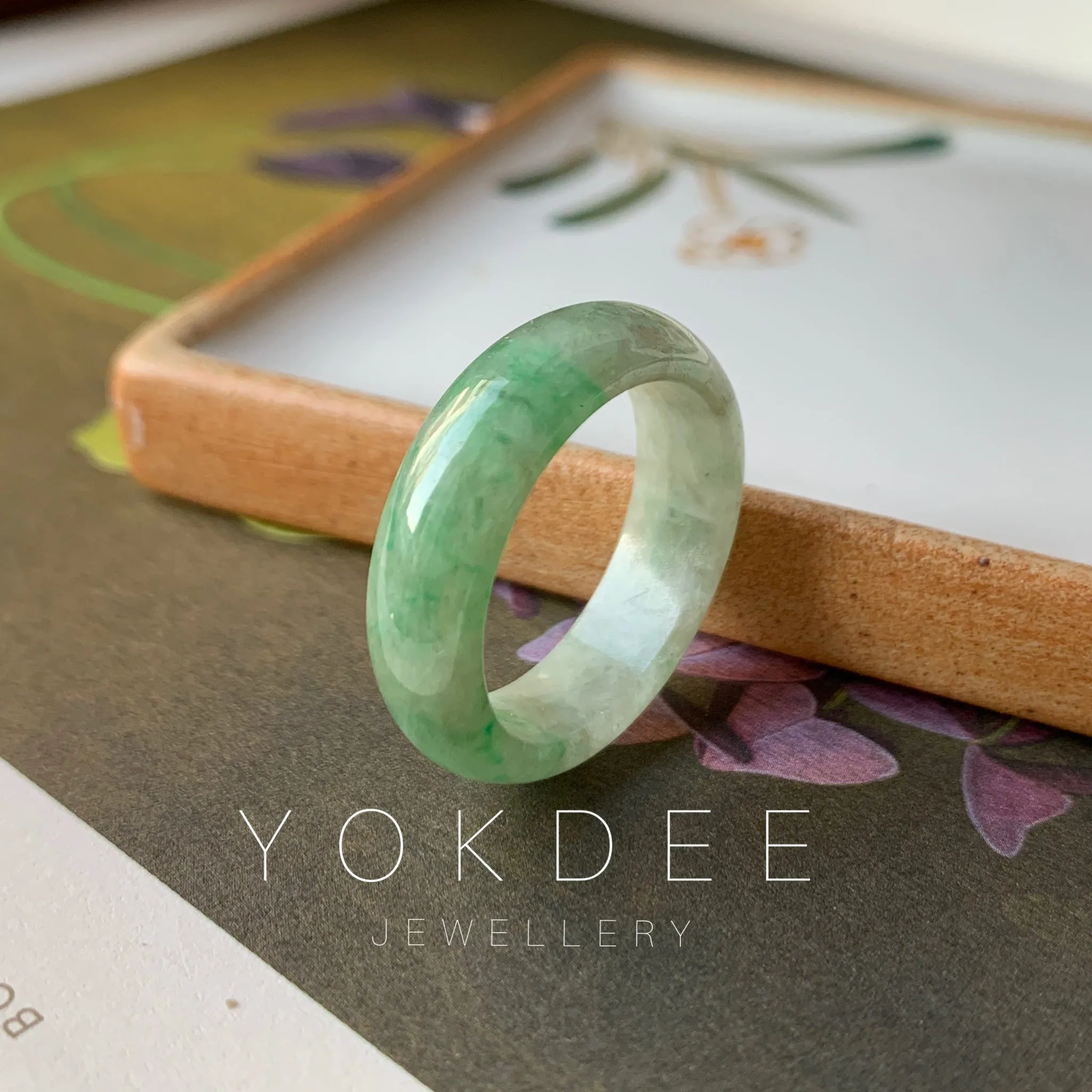 18.8mm A-Grade Natural Floral Imperial Green Jadeite Ring Band No.162149