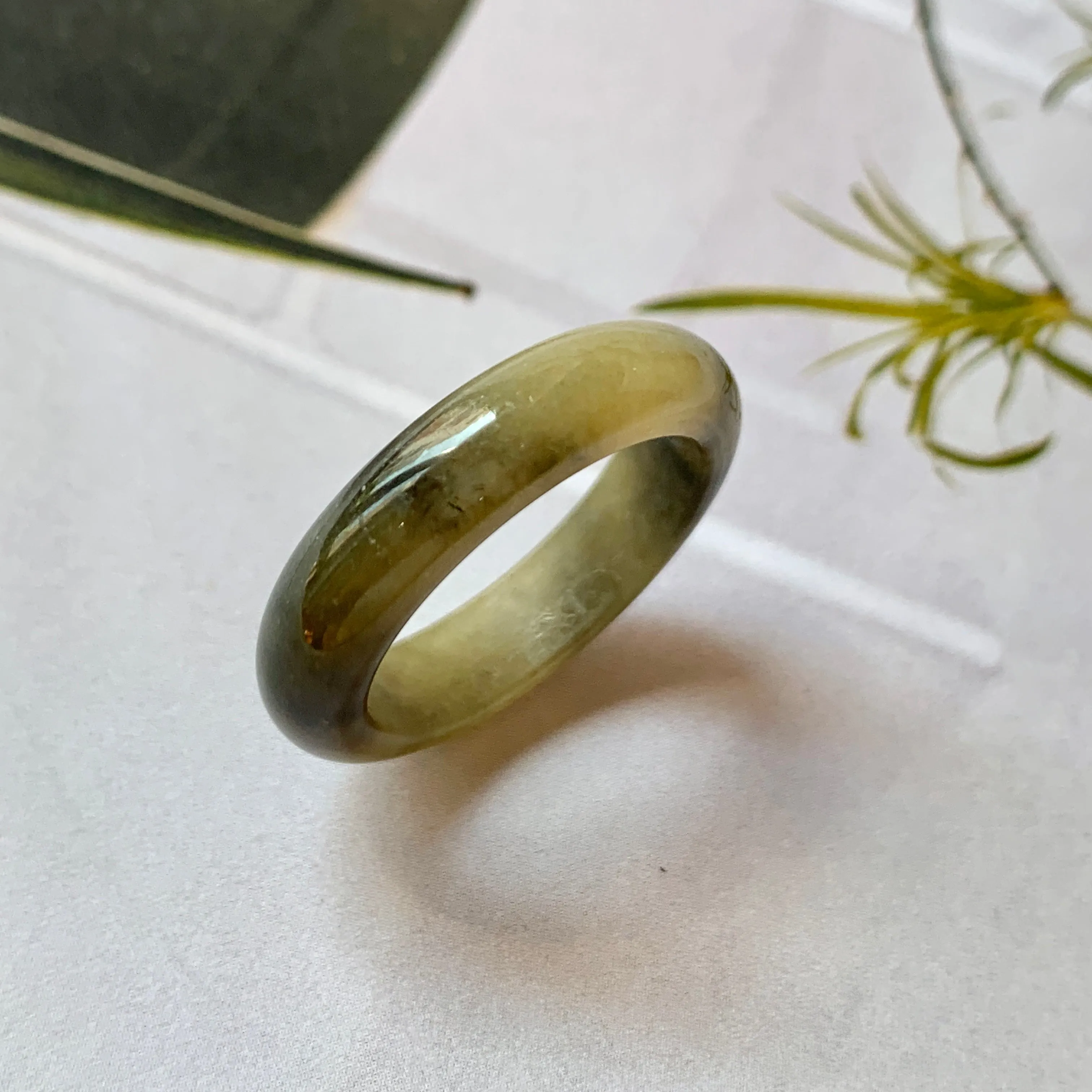 19.1mm A-Grade Natural Yellow Black Jadeite Abacus Ring Band No.161762