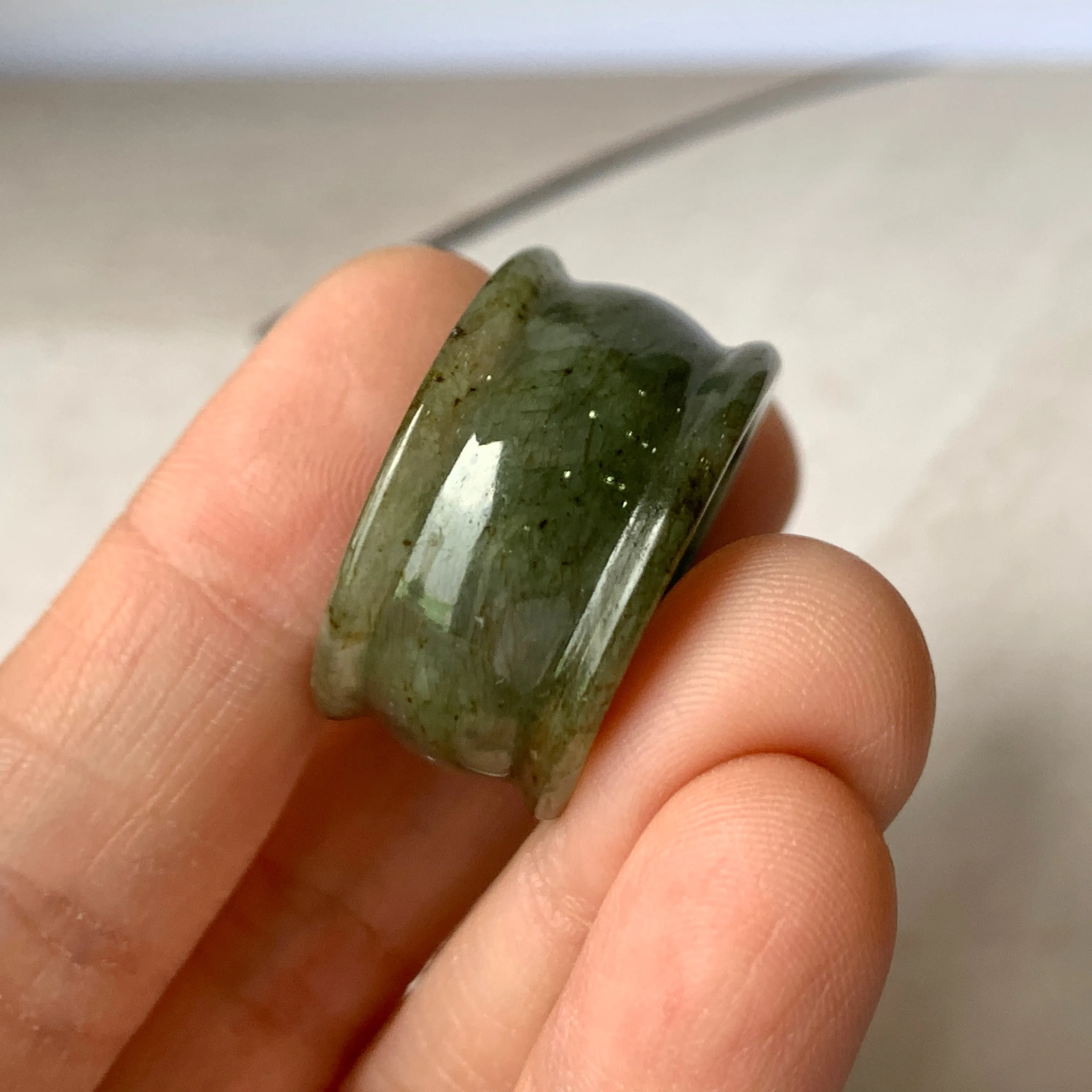 19.3mm A-Grade Natural Dark Yellowish Green Jadeite Archer Ring Band No.161584