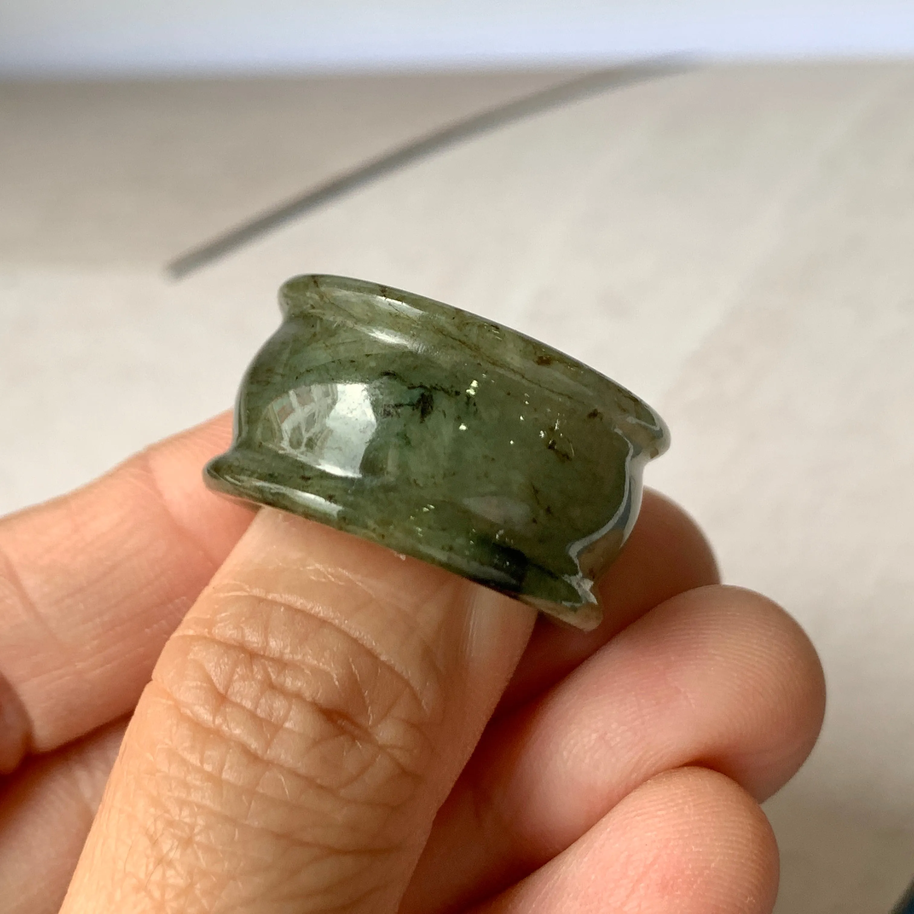 19.3mm A-Grade Natural Dark Yellowish Green Jadeite Archer Ring Band No.161584