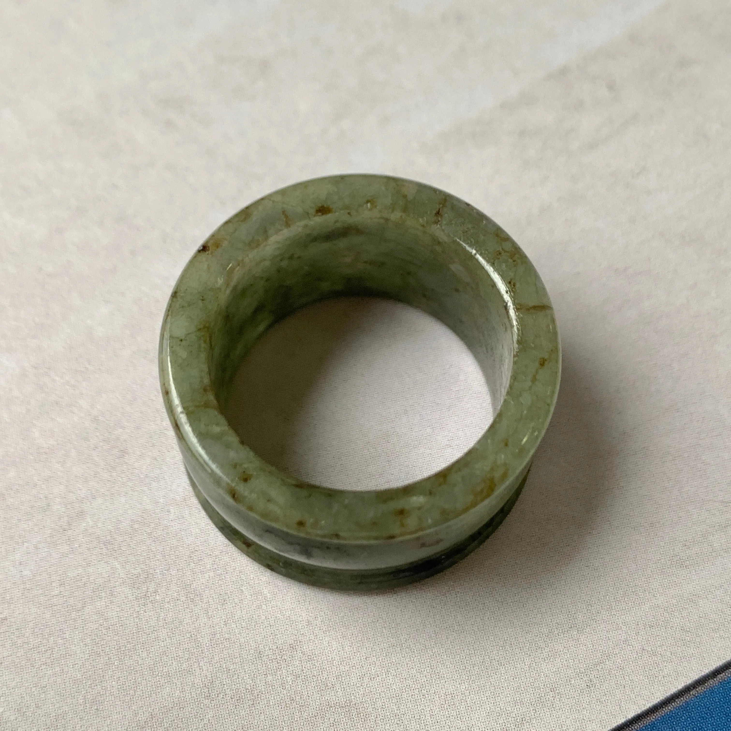 19.3mm A-Grade Natural Dark Yellowish Green Jadeite Archer Ring Band No.161584