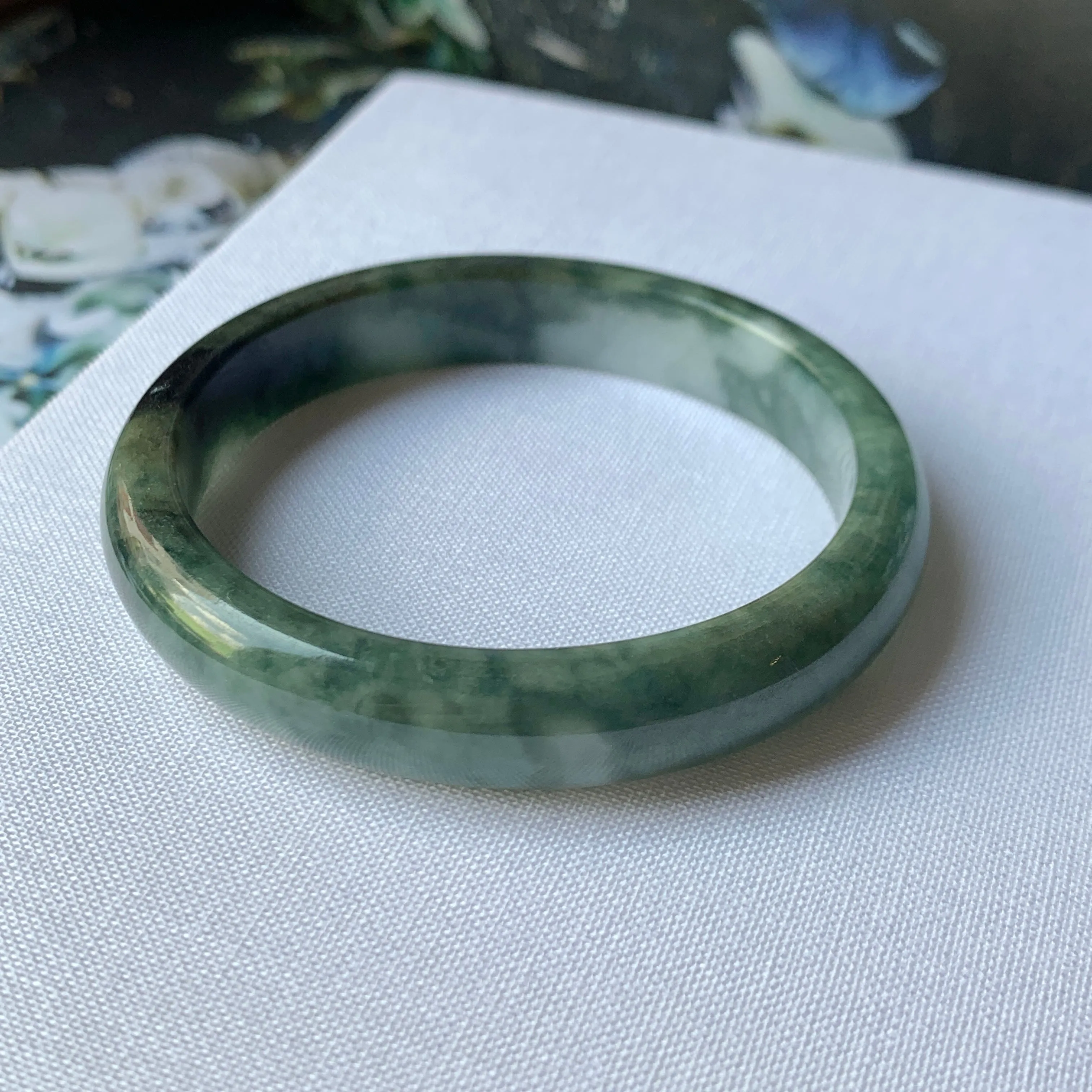 48.7mm A-Grade Natural Floral Bluish Green Jadeite Modern Oval Bangle No.151934