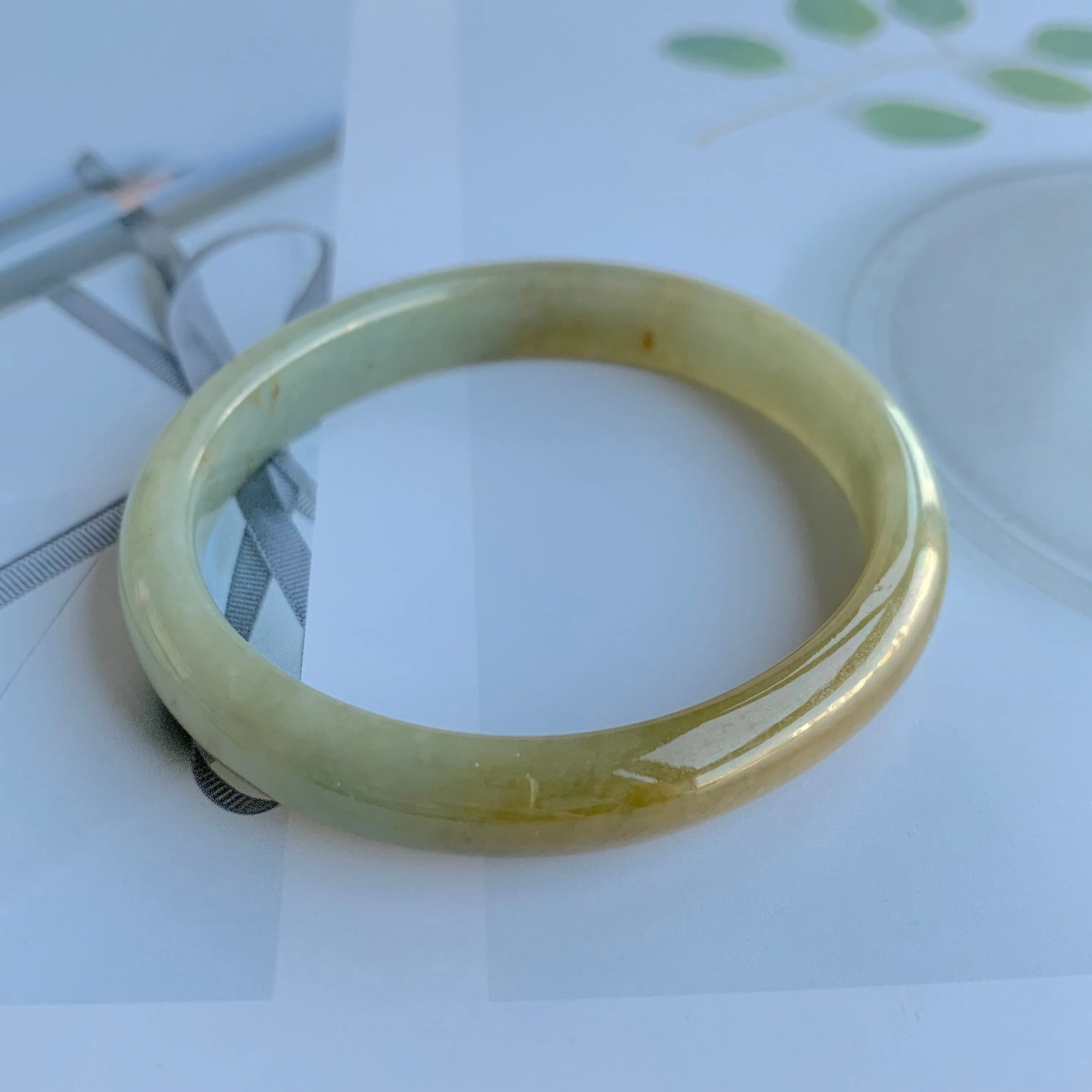 49.6mm A-Grade Jadeite Yellow And Green Modern Oval Bangle No.330004