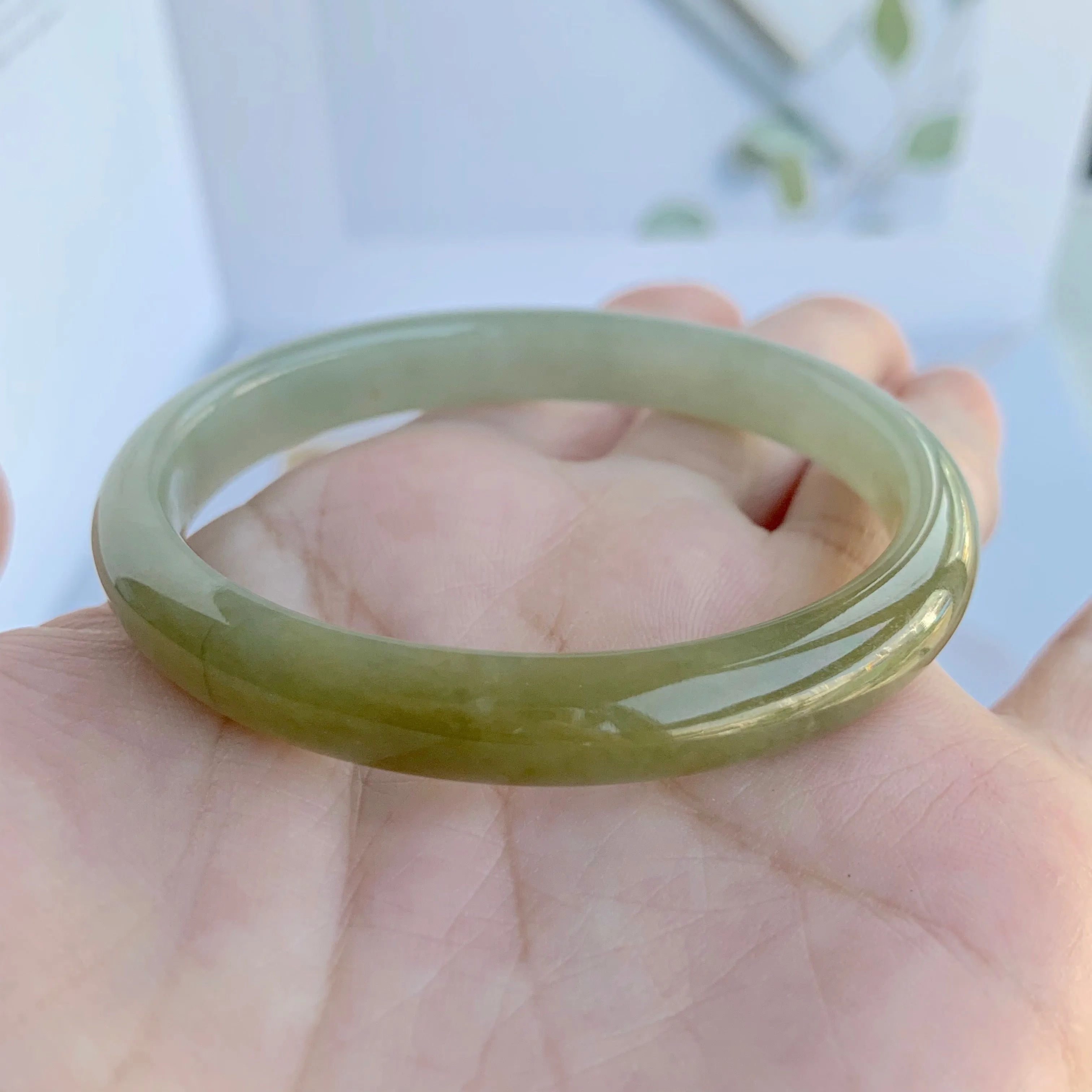 50.7mm A-Grade Jadeite Yellow And Green Modern Oval Bangle No.330002