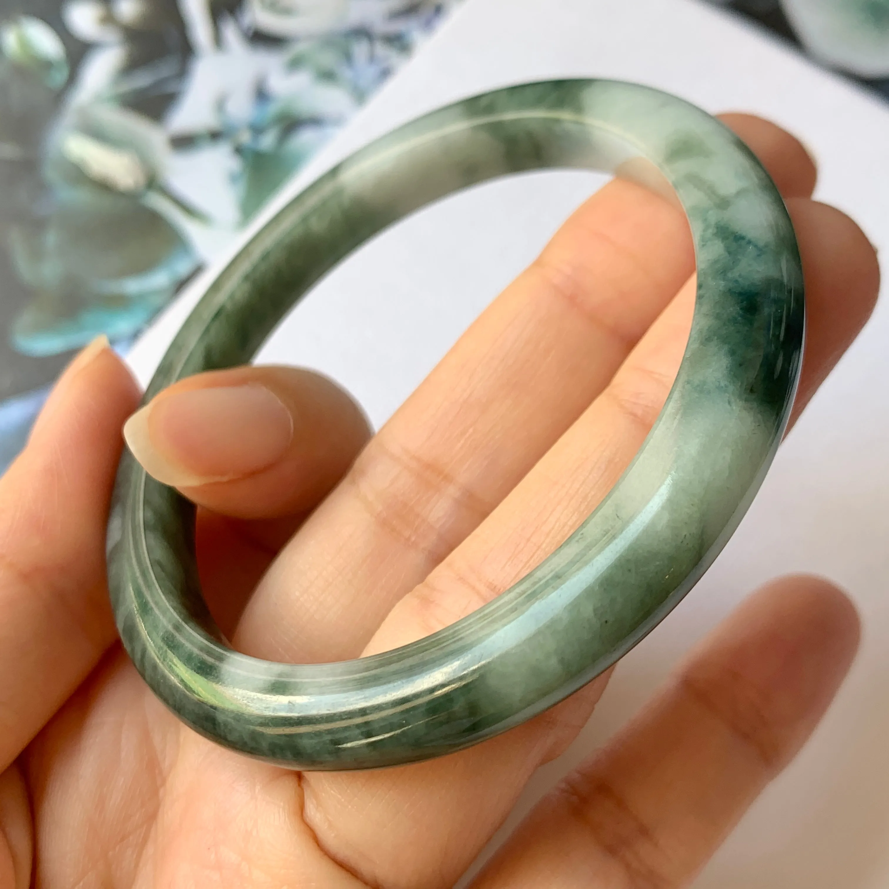 52.9mm A-Grade Natural Floral Bluish Green Jadeite Modern Round Bangle No.151935