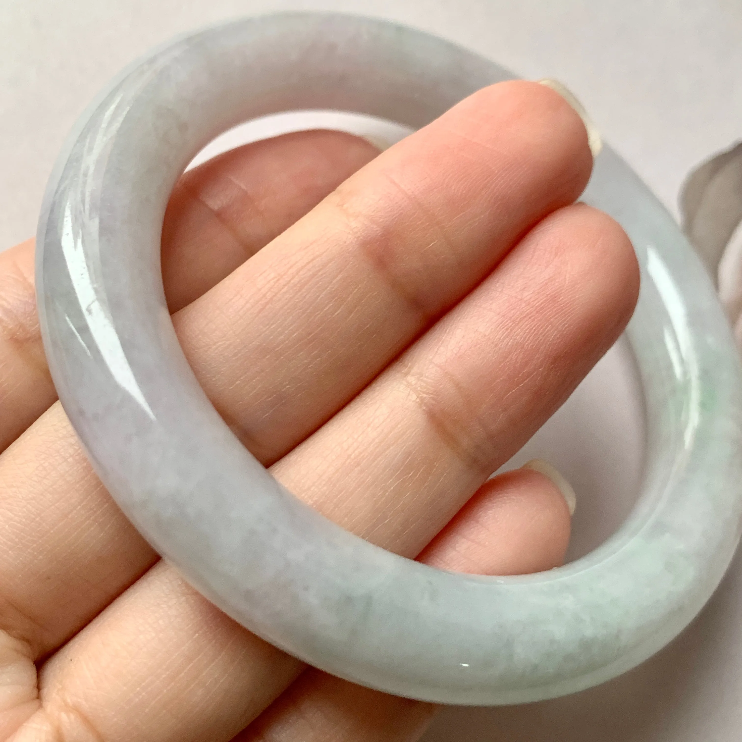 54.8mm A-Grade Natural Lilac Floral Jadeite Traditional Round Bangle No.330070