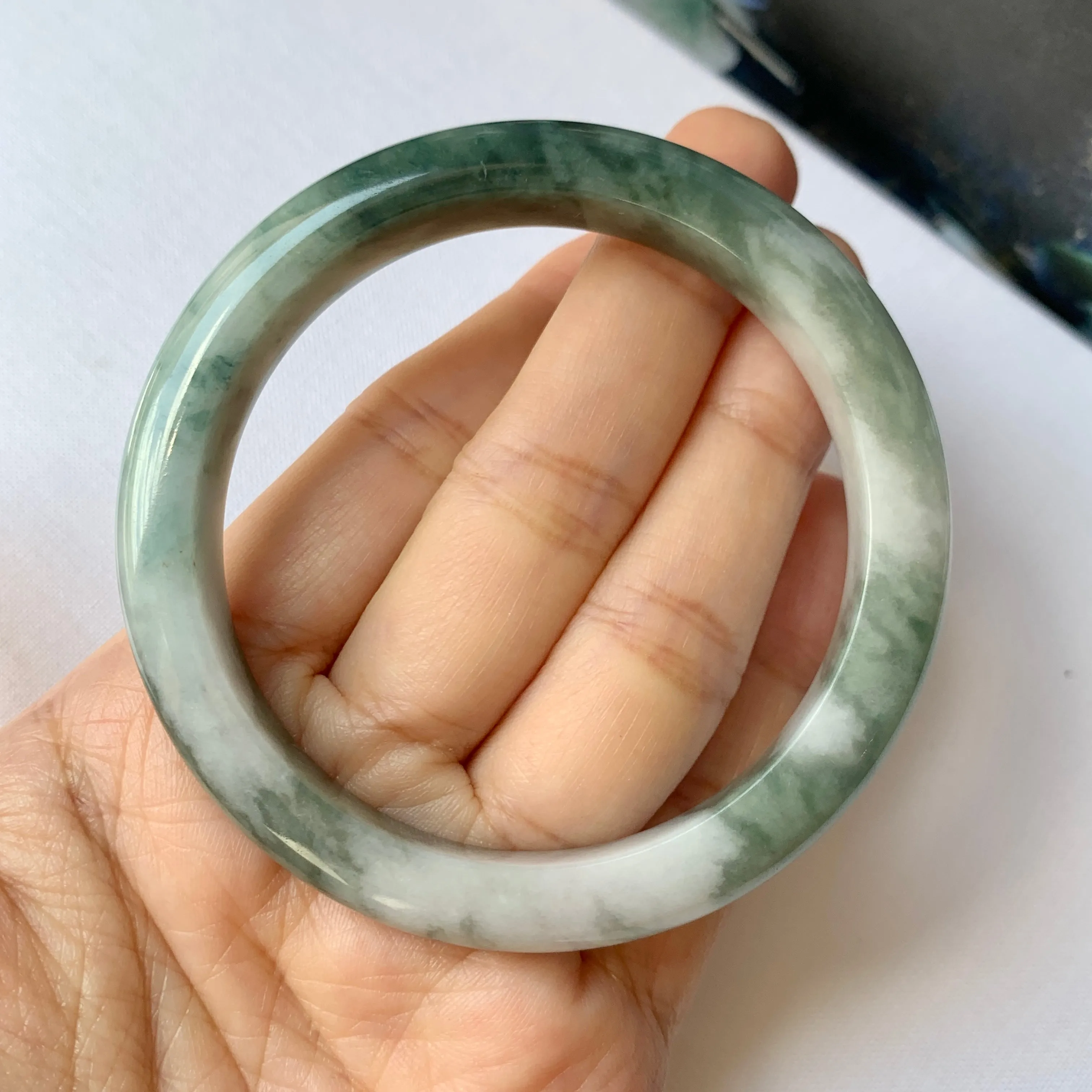 54.9mm A-Grade Natural Floral Bluish Green Jadeite Modern Round Bangle No.151937