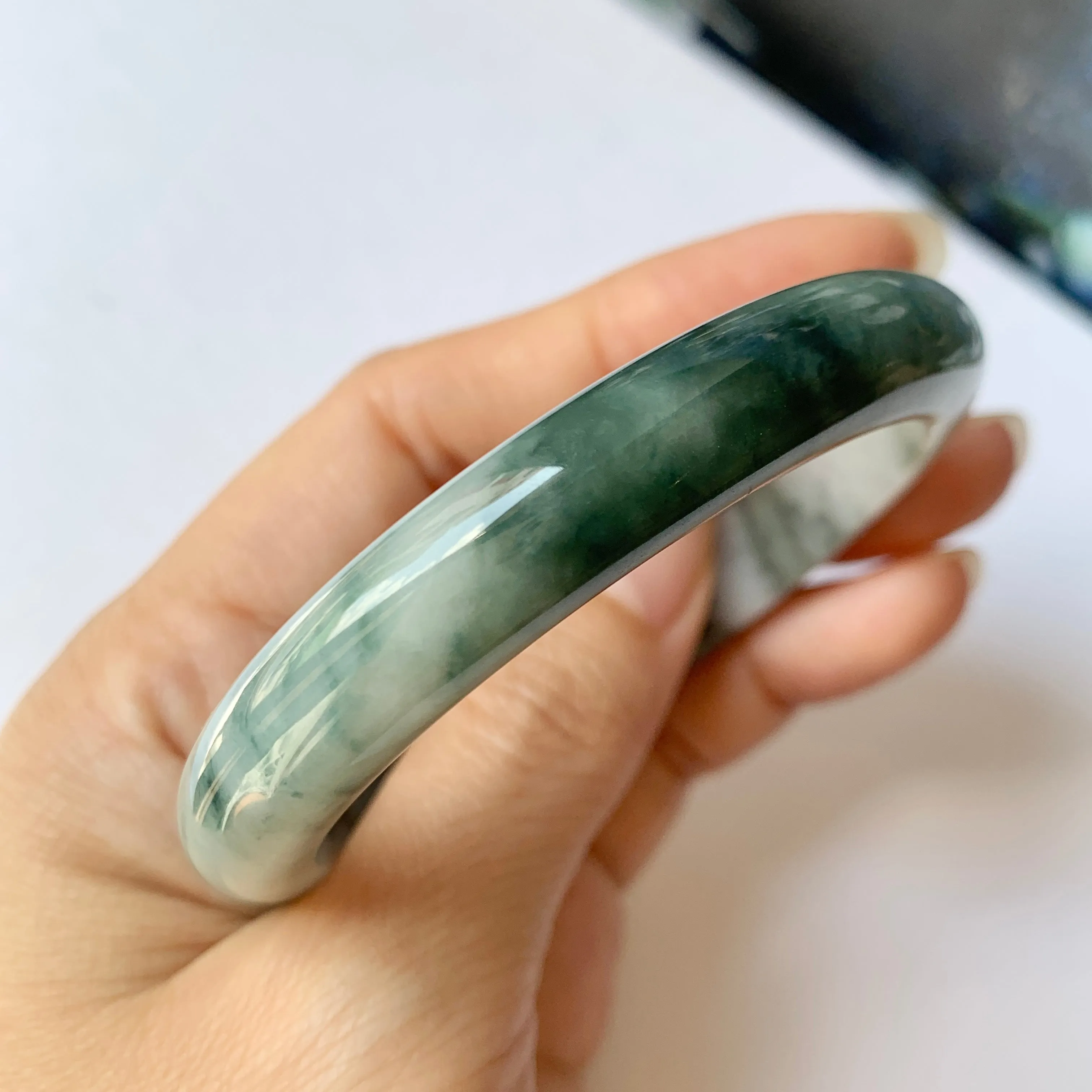 54.9mm A-Grade Natural Floral Bluish Green Jadeite Modern Round Bangle No.151937