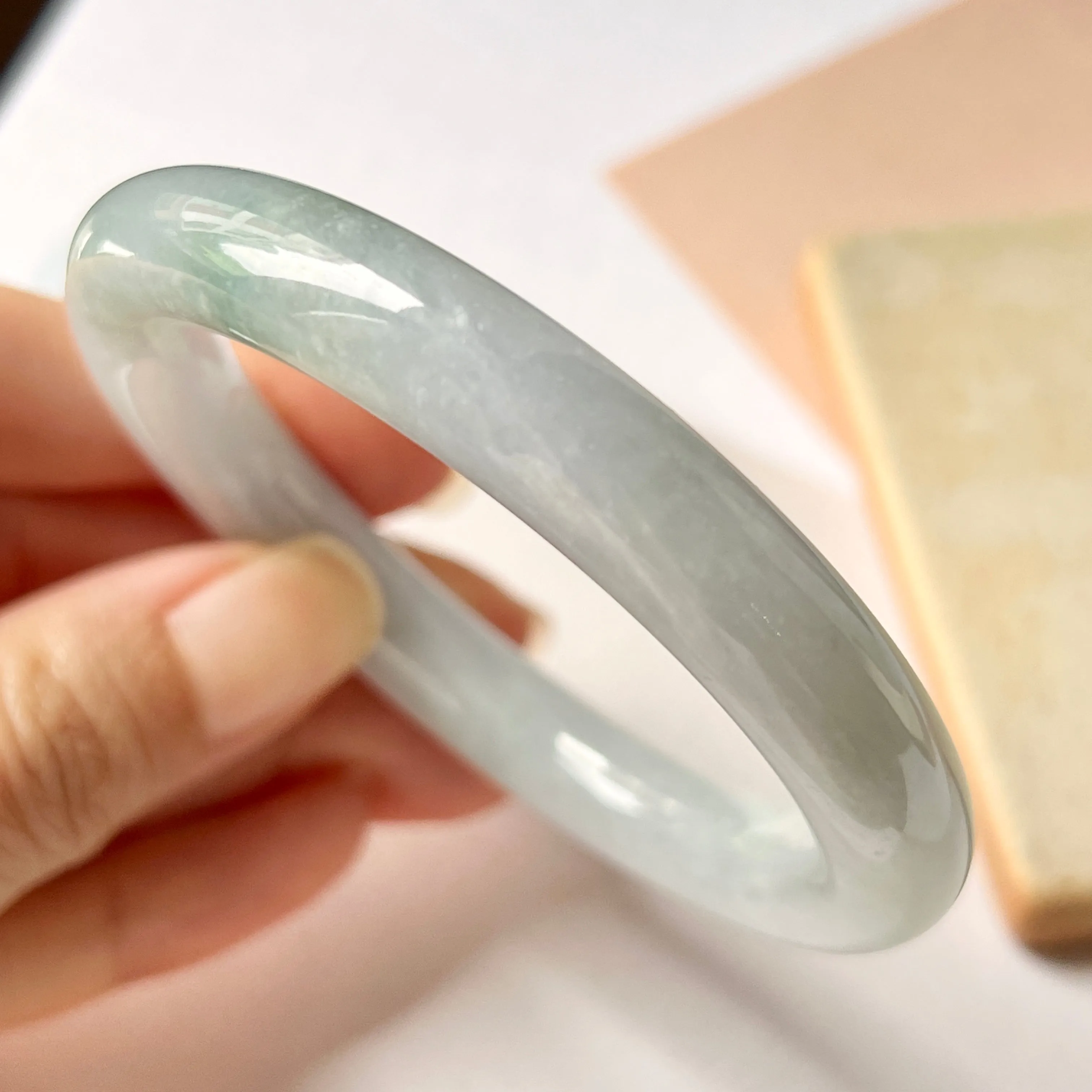 55.1mm A-Grade Natural Lavender Green Jadeite Traditional Round Bangle No.151986