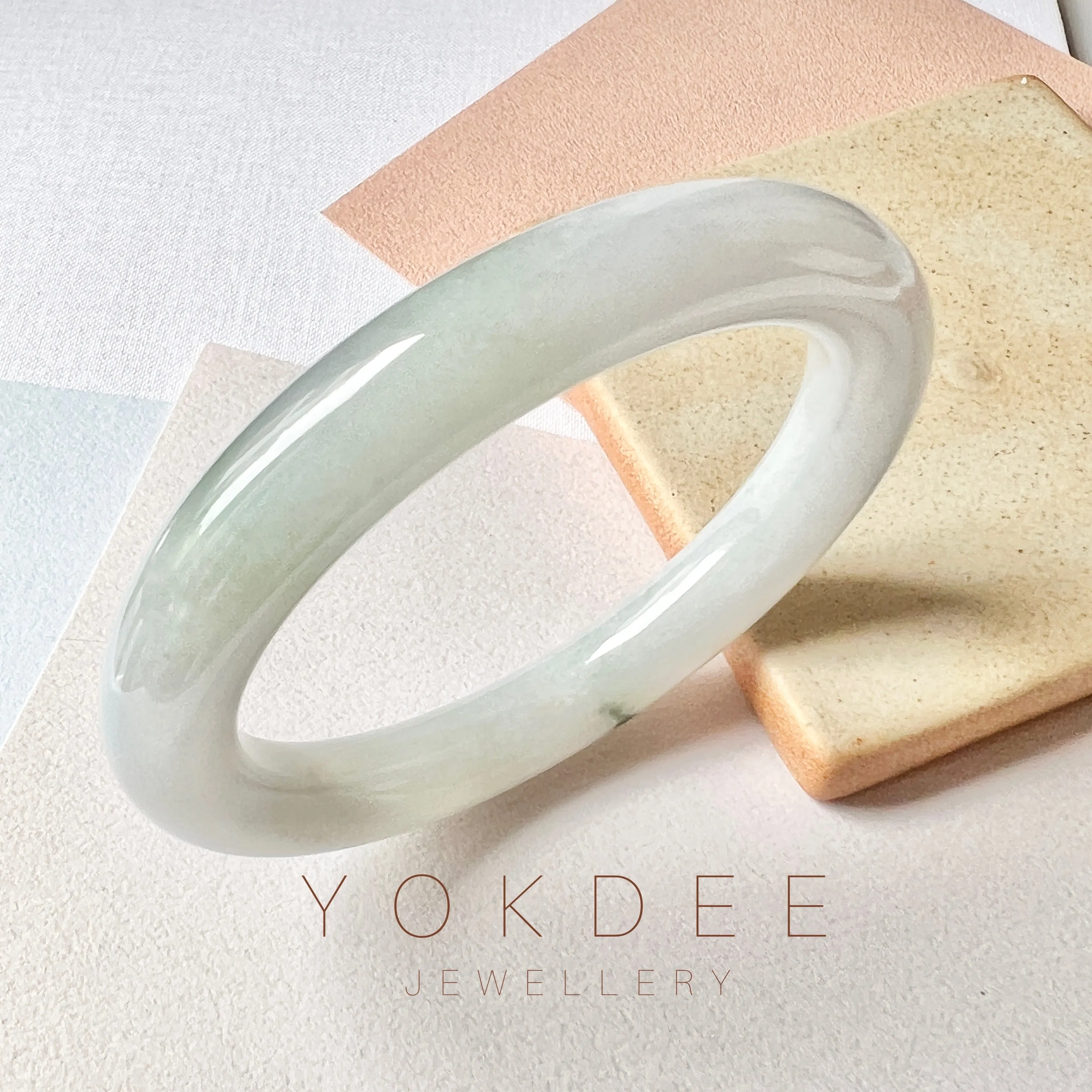 55.1mm A-Grade Natural Lavender Green Jadeite Traditional Round Bangle No.151986