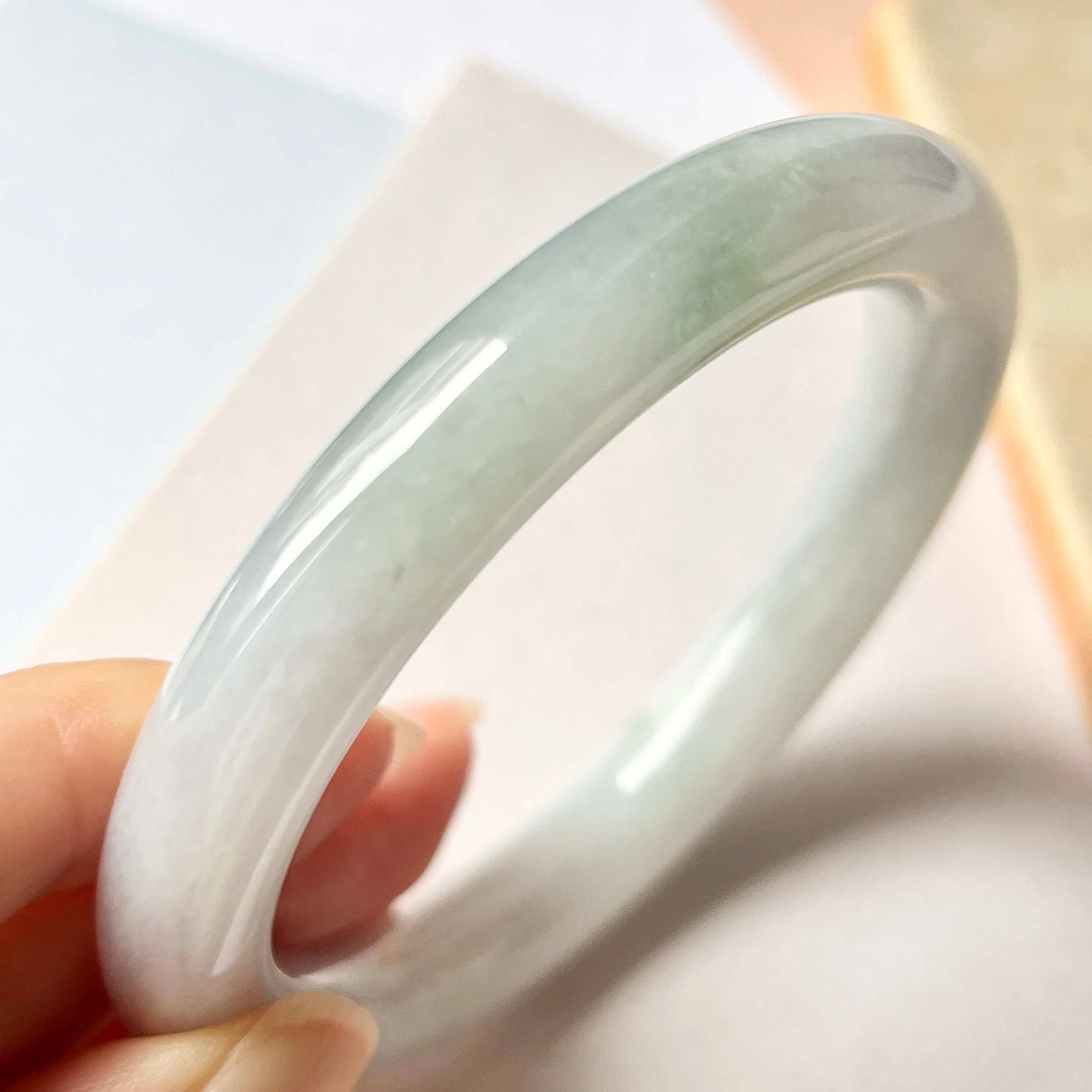 55.1mm A-Grade Natural Lavender Green Jadeite Traditional Round Bangle No.151986