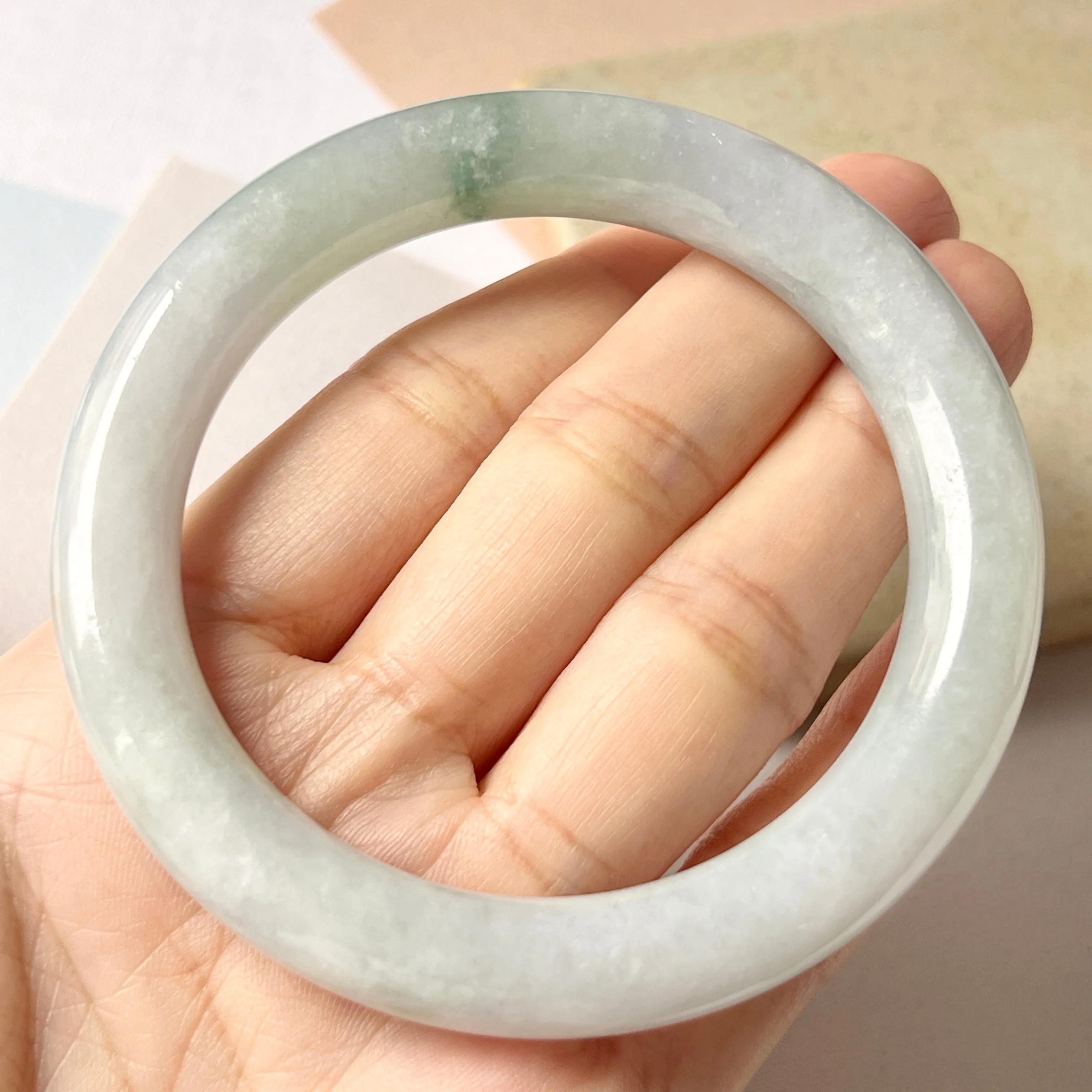 55.1mm A-Grade Natural Lavender Green Jadeite Traditional Round Bangle No.151986