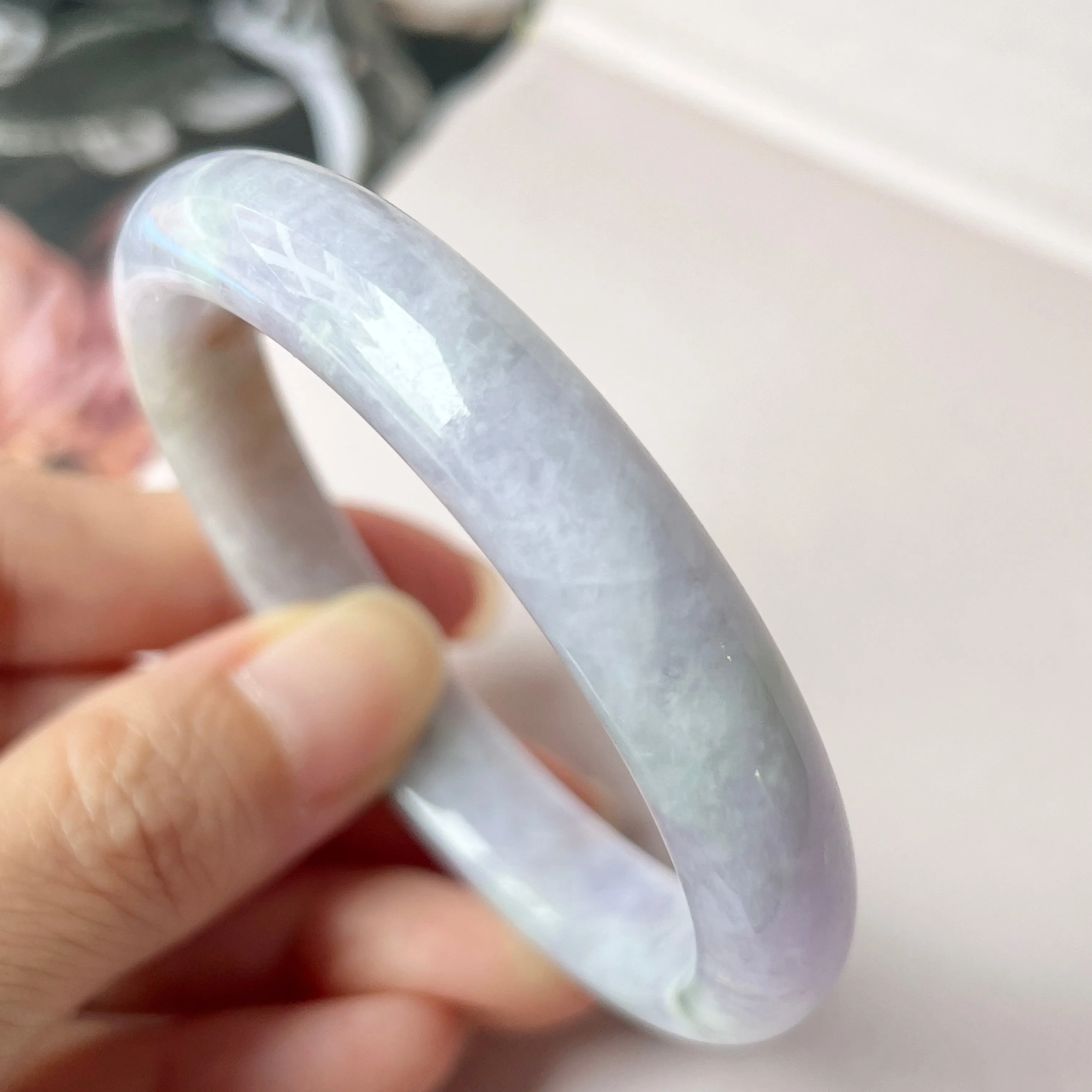 55.3mm A-Grade Natural Lavender Jadeite Modern Round Bangle No.151837