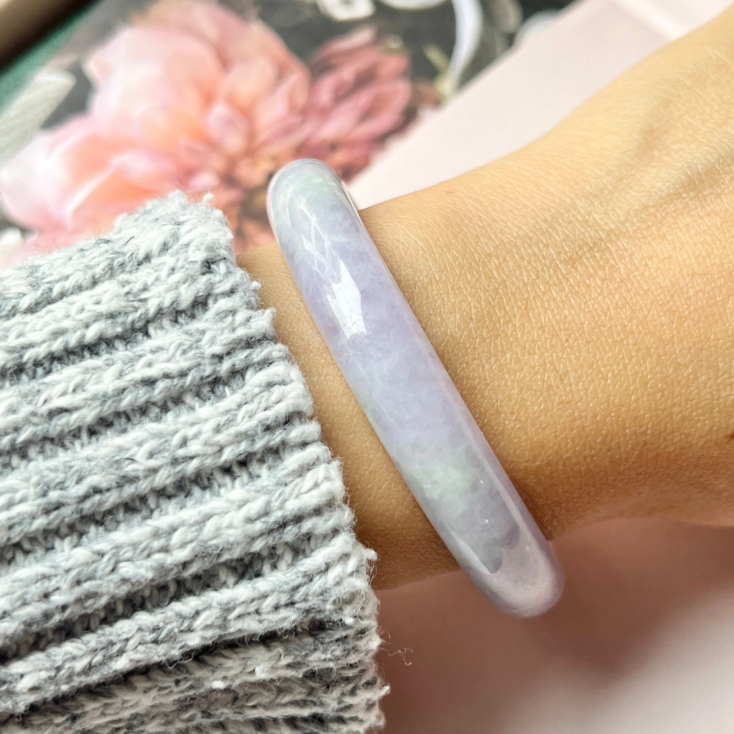 55.3mm A-Grade Natural Lavender Jadeite Modern Round Bangle No.151837