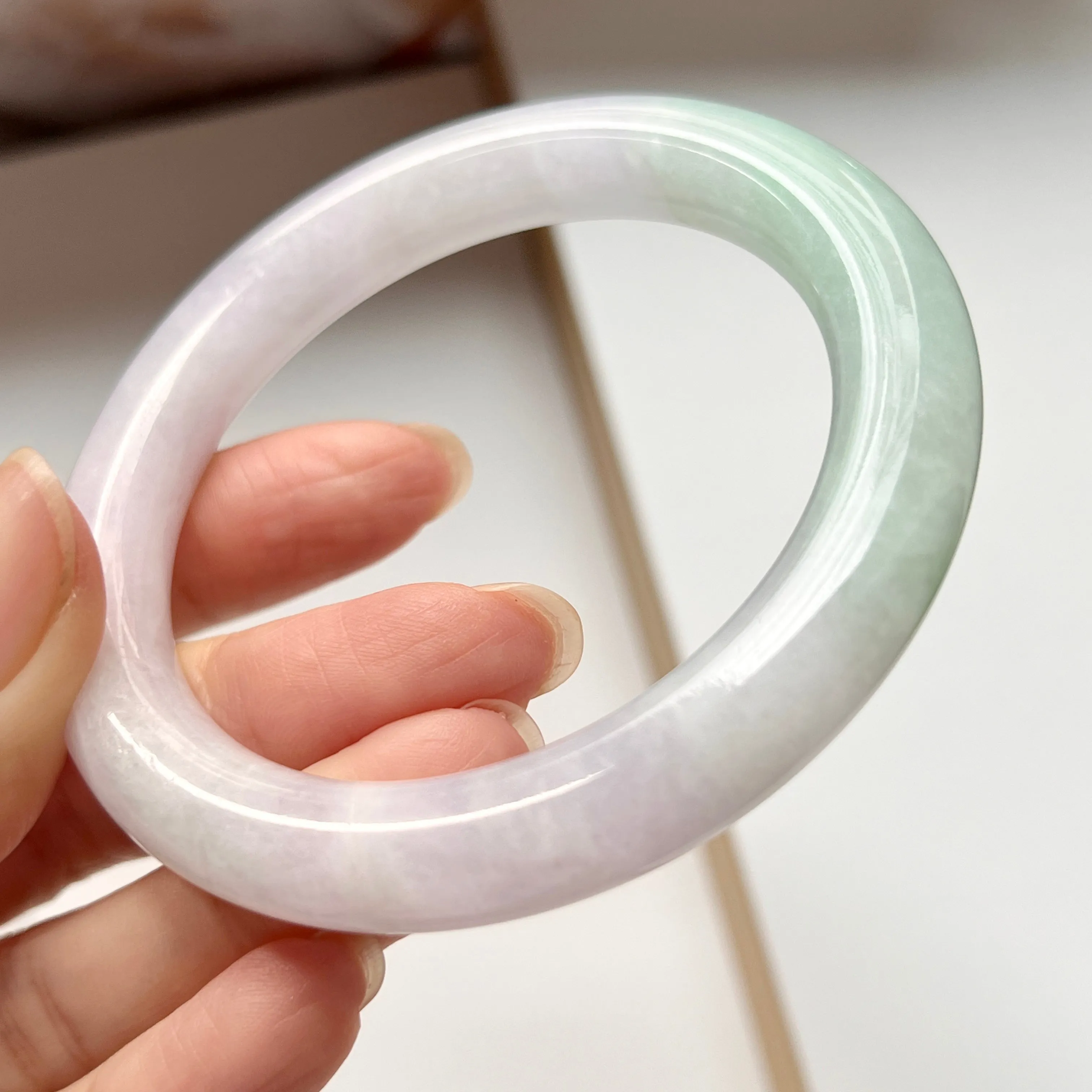 56.3mm A-Grade Natural Lavender Green Jadeite Traditional Round Bangle No.151998