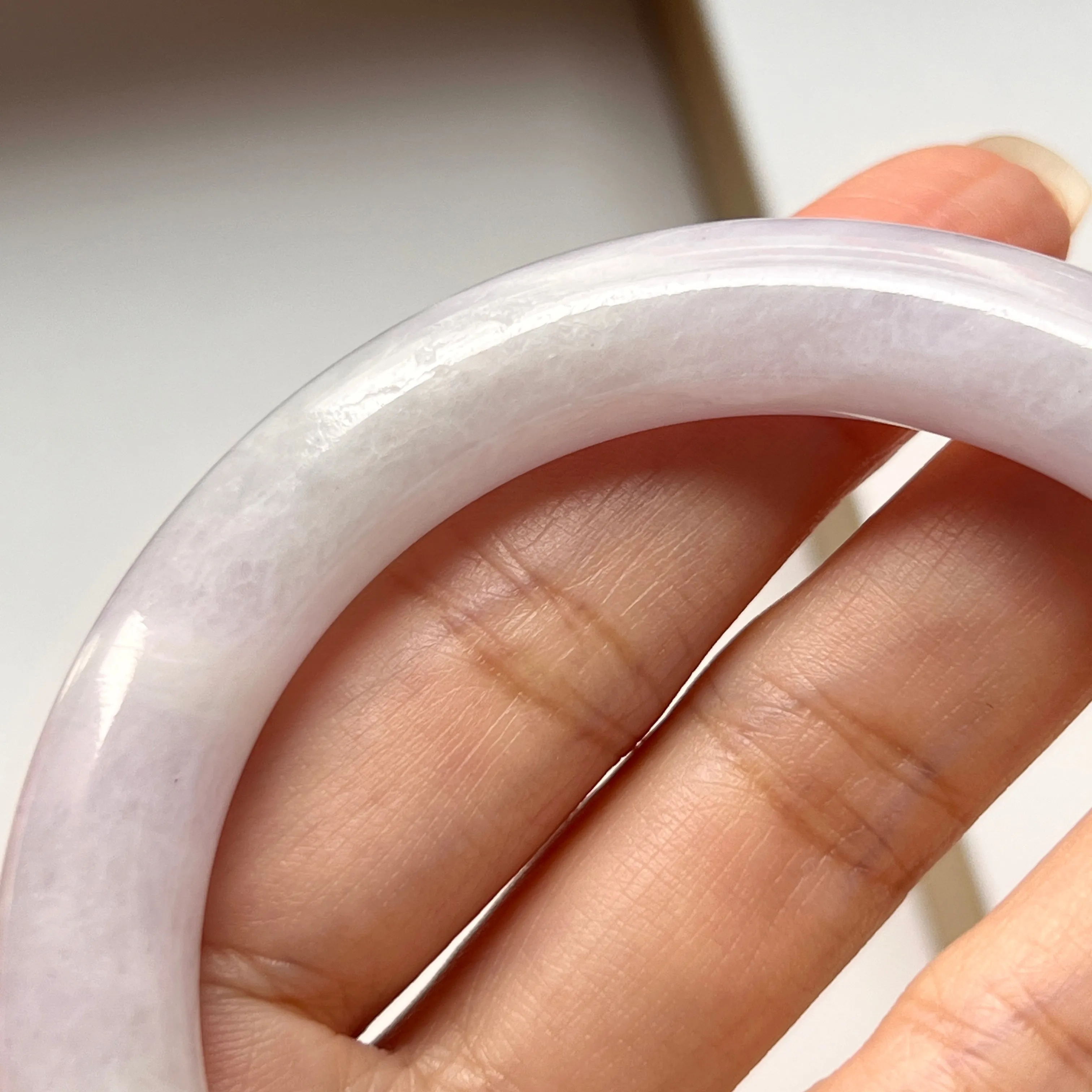 56.3mm A-Grade Natural Lavender Green Jadeite Traditional Round Bangle No.151998