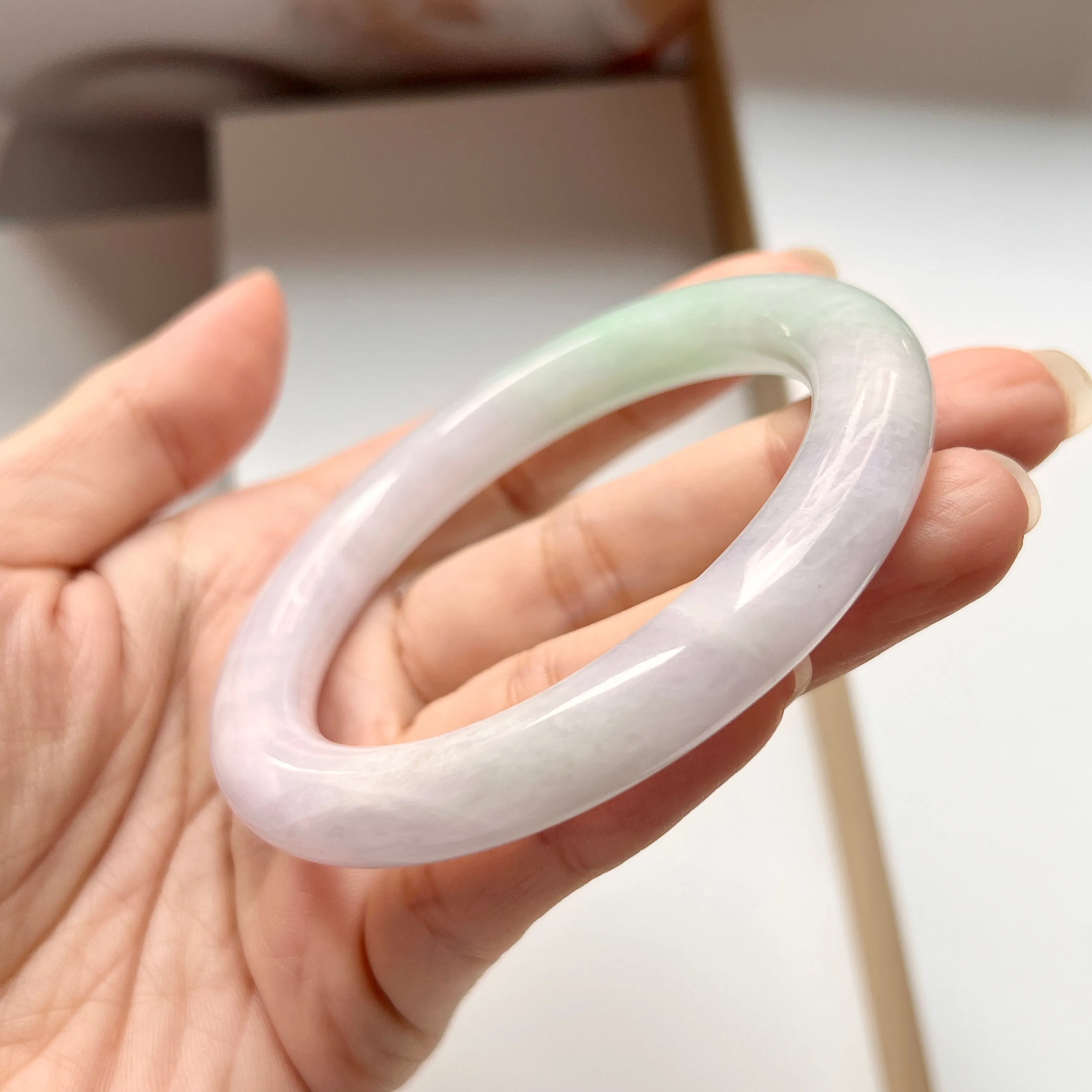 56.3mm A-Grade Natural Lavender Green Jadeite Traditional Round Bangle No.151998