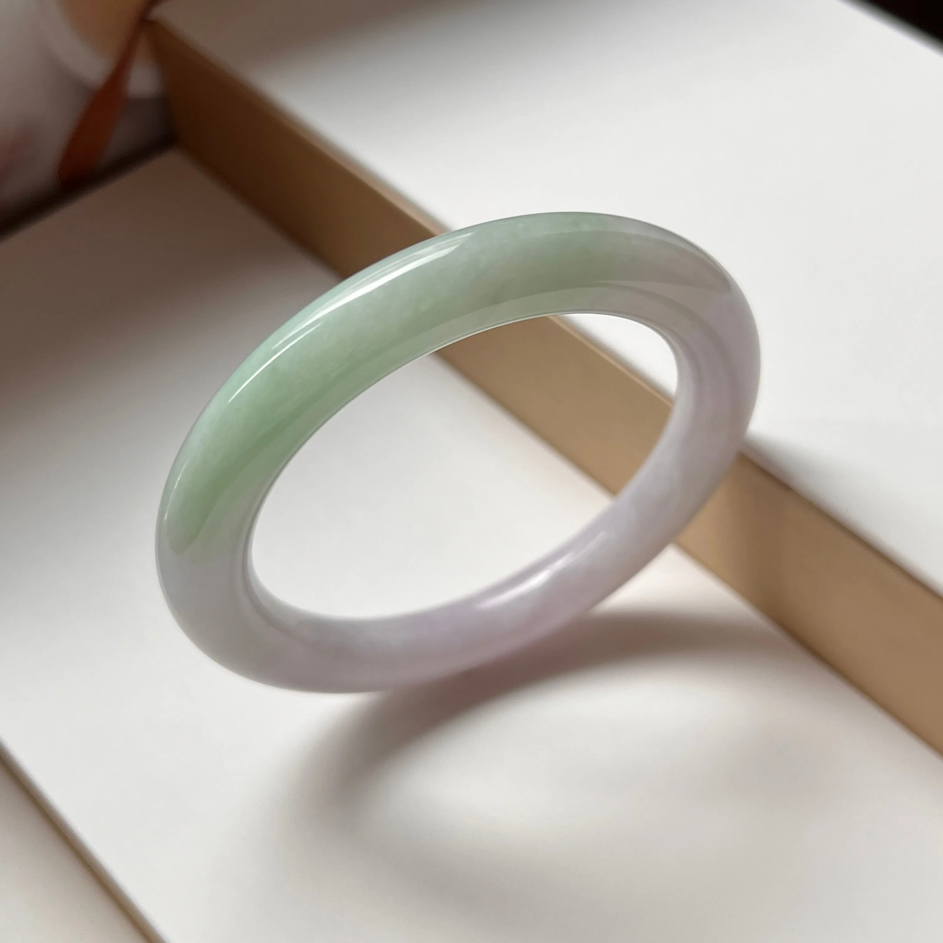 56.3mm A-Grade Natural Lavender Green Jadeite Traditional Round Bangle No.151998