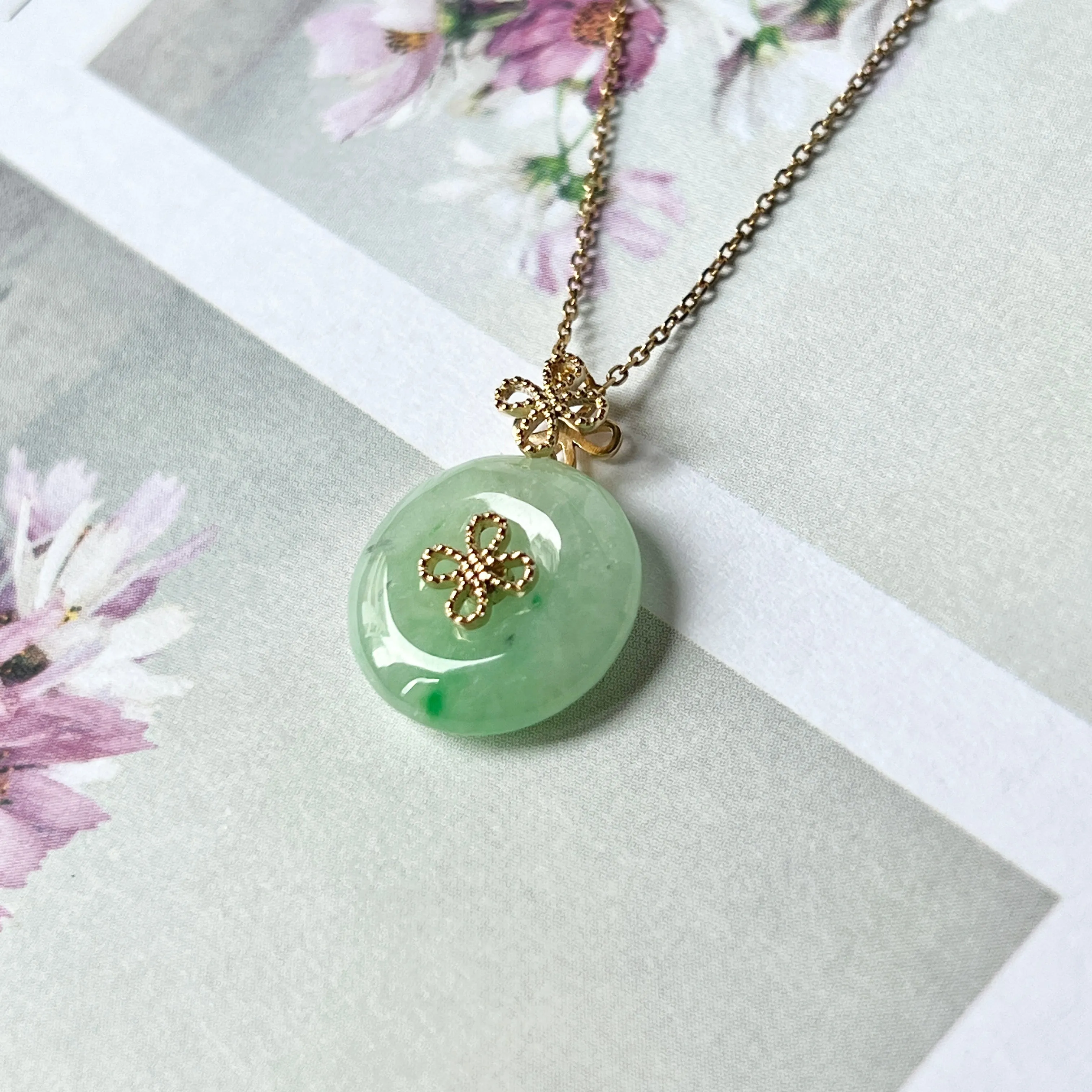 A-Grade Jadeite M.Petals Lilac Flower Donut Pendant No.172086