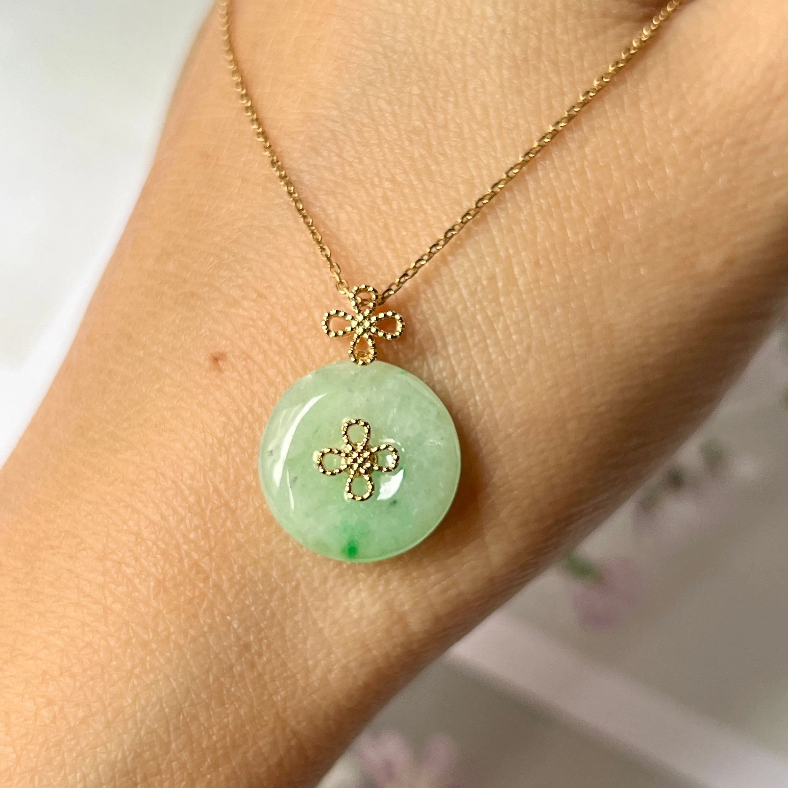 A-Grade Jadeite M.Petals Lilac Flower Donut Pendant No.172086