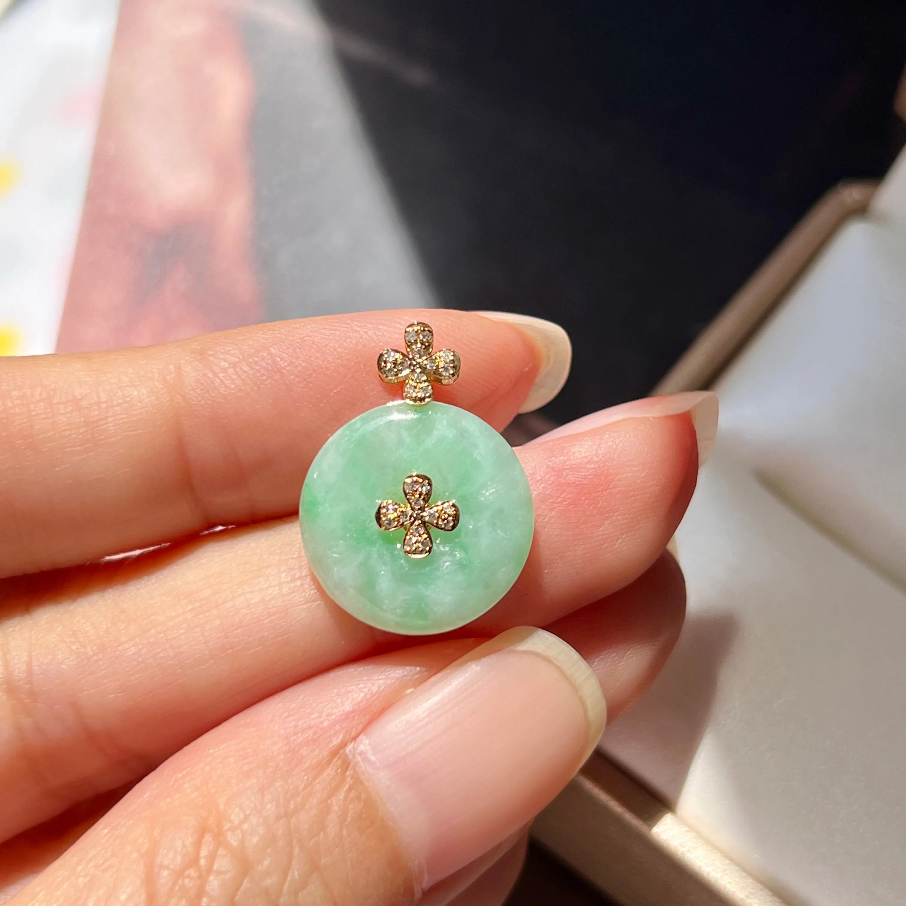 A-Grade Jadeite P.Petals Lilac Flower Donut Pendant No.172084