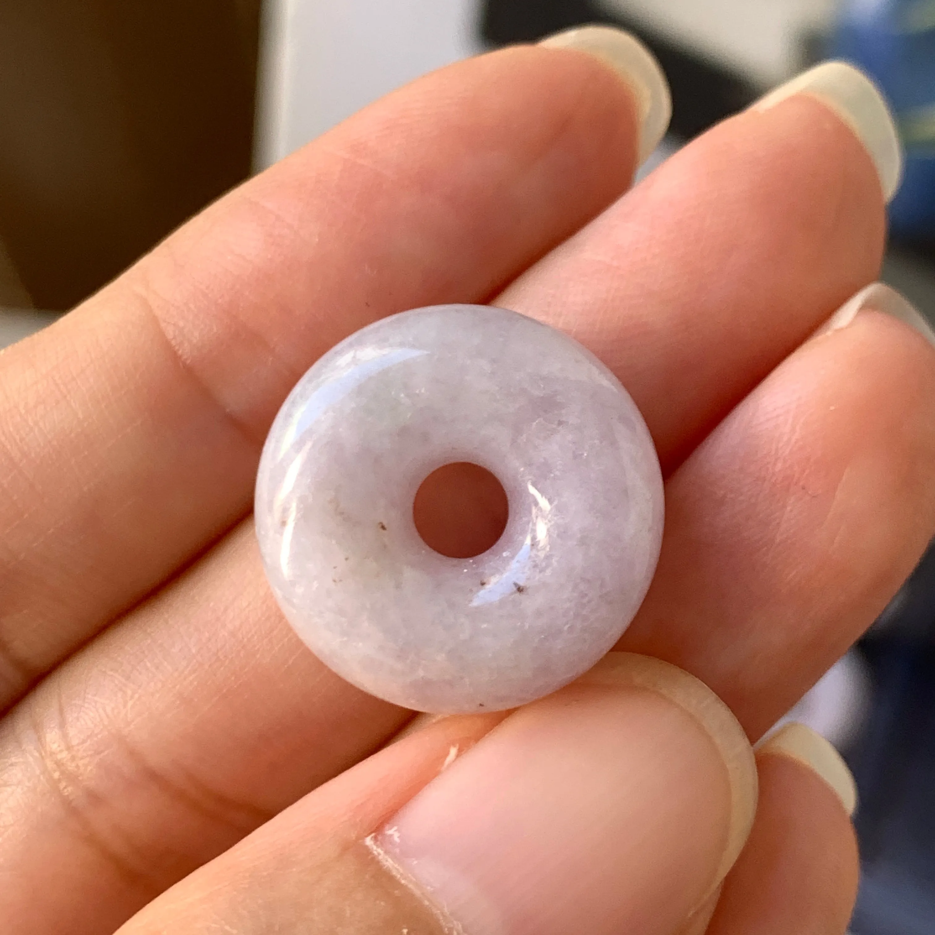 A-Grade Lavender Jadeite Bagel Piece No.172033