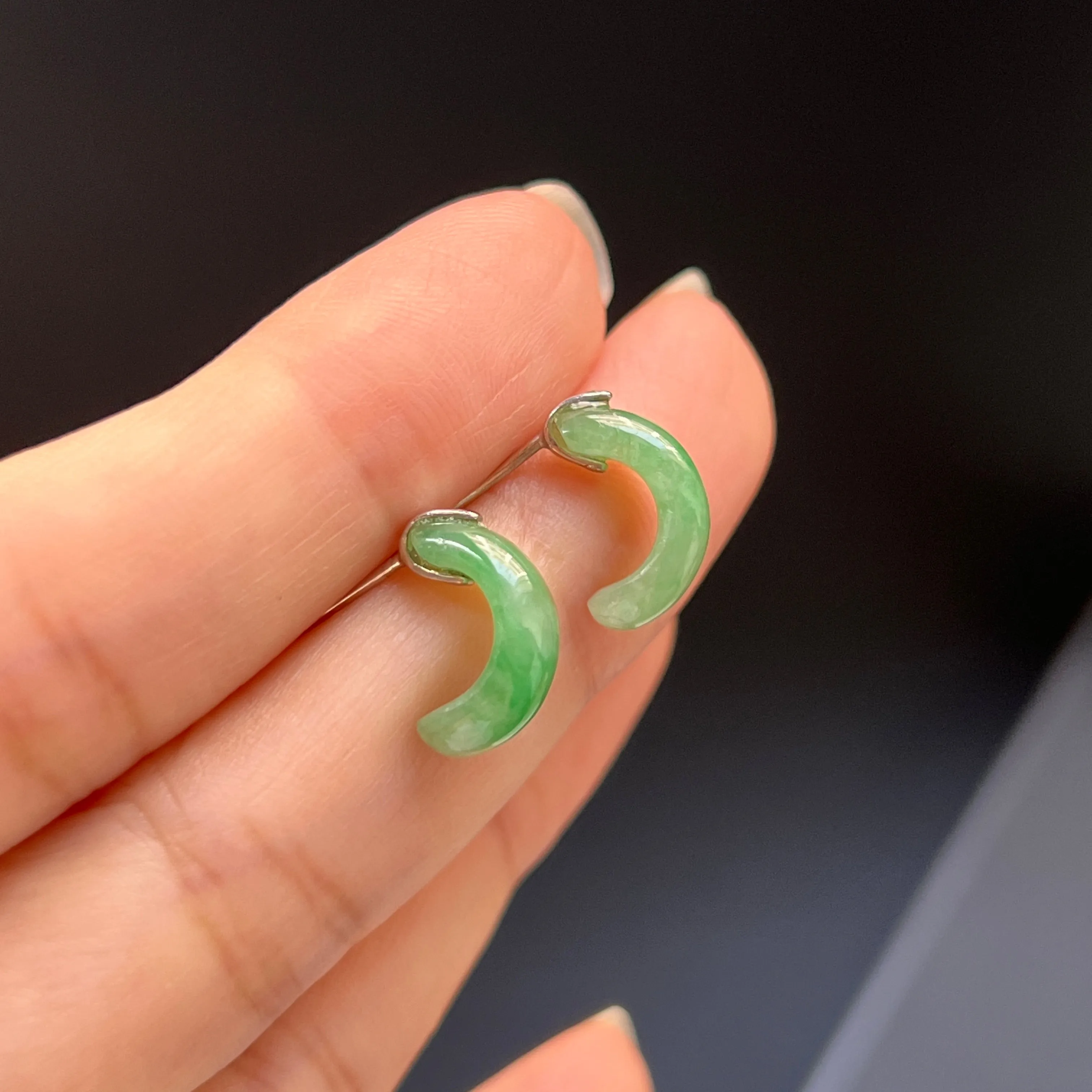 A-Grade Natural Imperial Green Jadeite Cloop Earring Studs No.180143