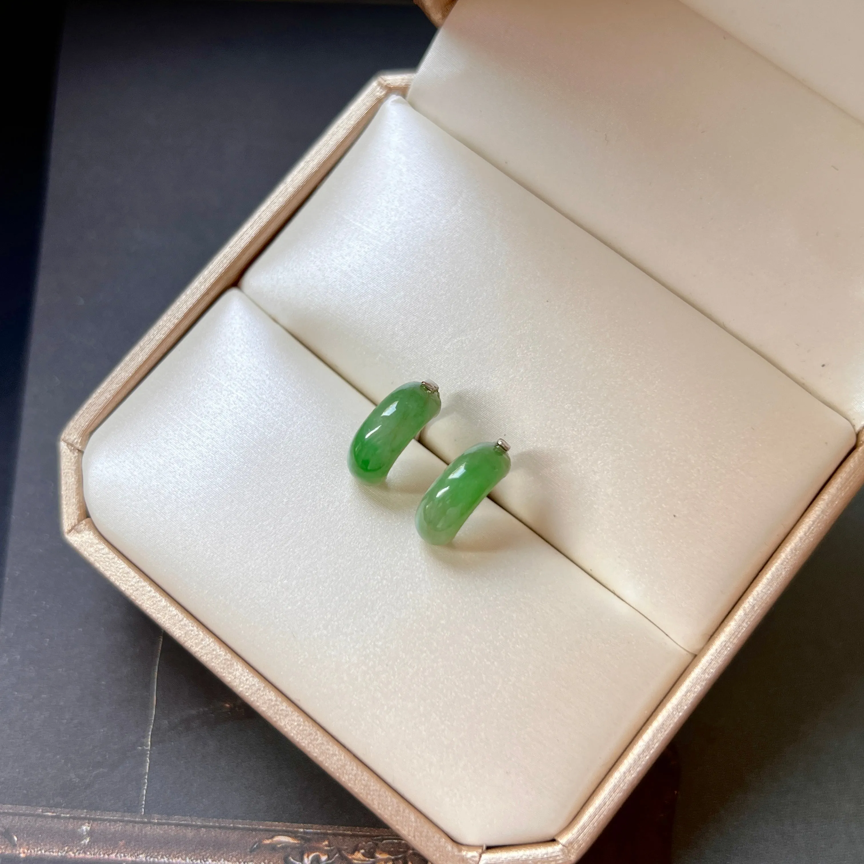 A-Grade Natural Imperial Green Jadeite Cloop Earring Studs No.180143