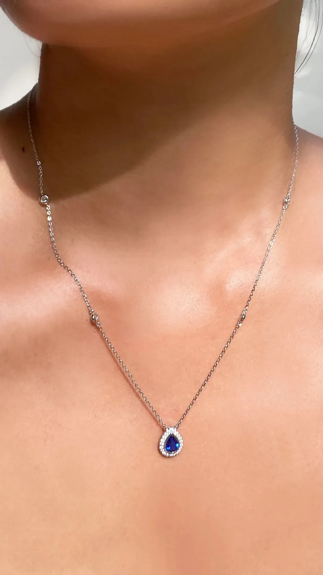 Blue sapphire Pear Cut Necklace