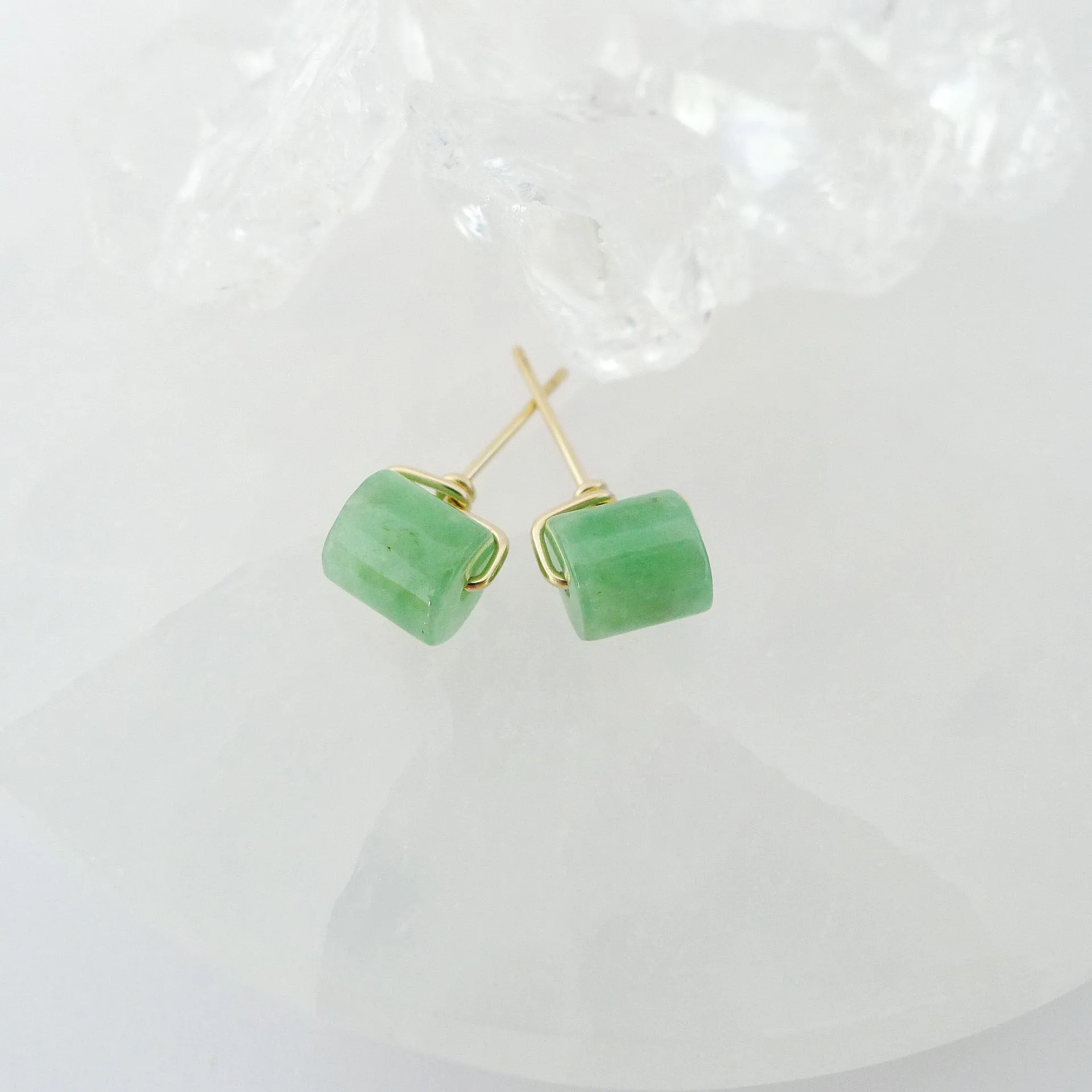 Lana Earstuds (6mm - 6.5mm) / Green Barrel Jade