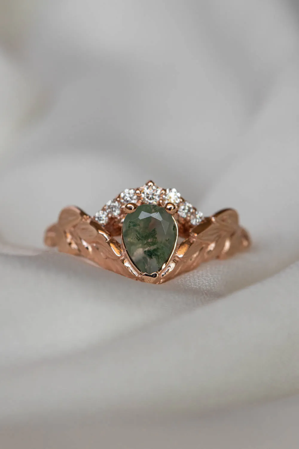 Palmira Crown | engagement ring setting for pear cut gemstone 7x5 mm