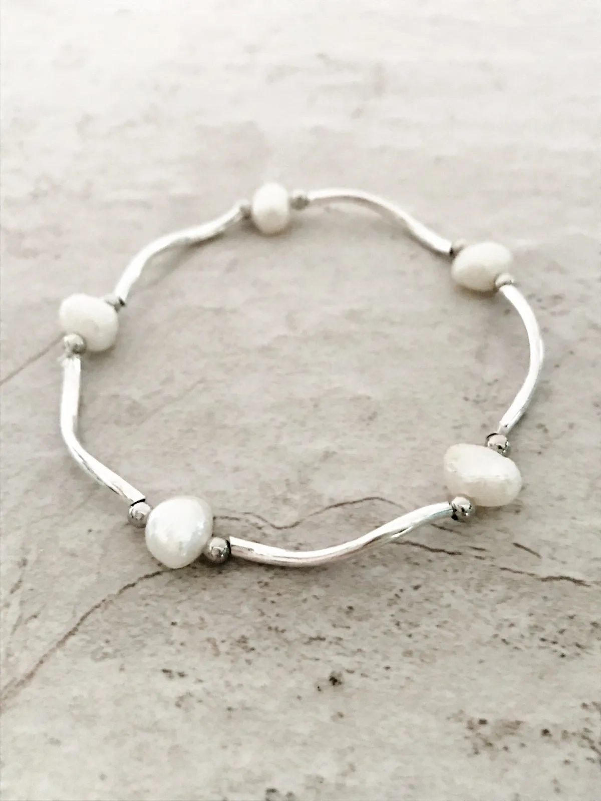 Pearl Wave Stretch Bracelet