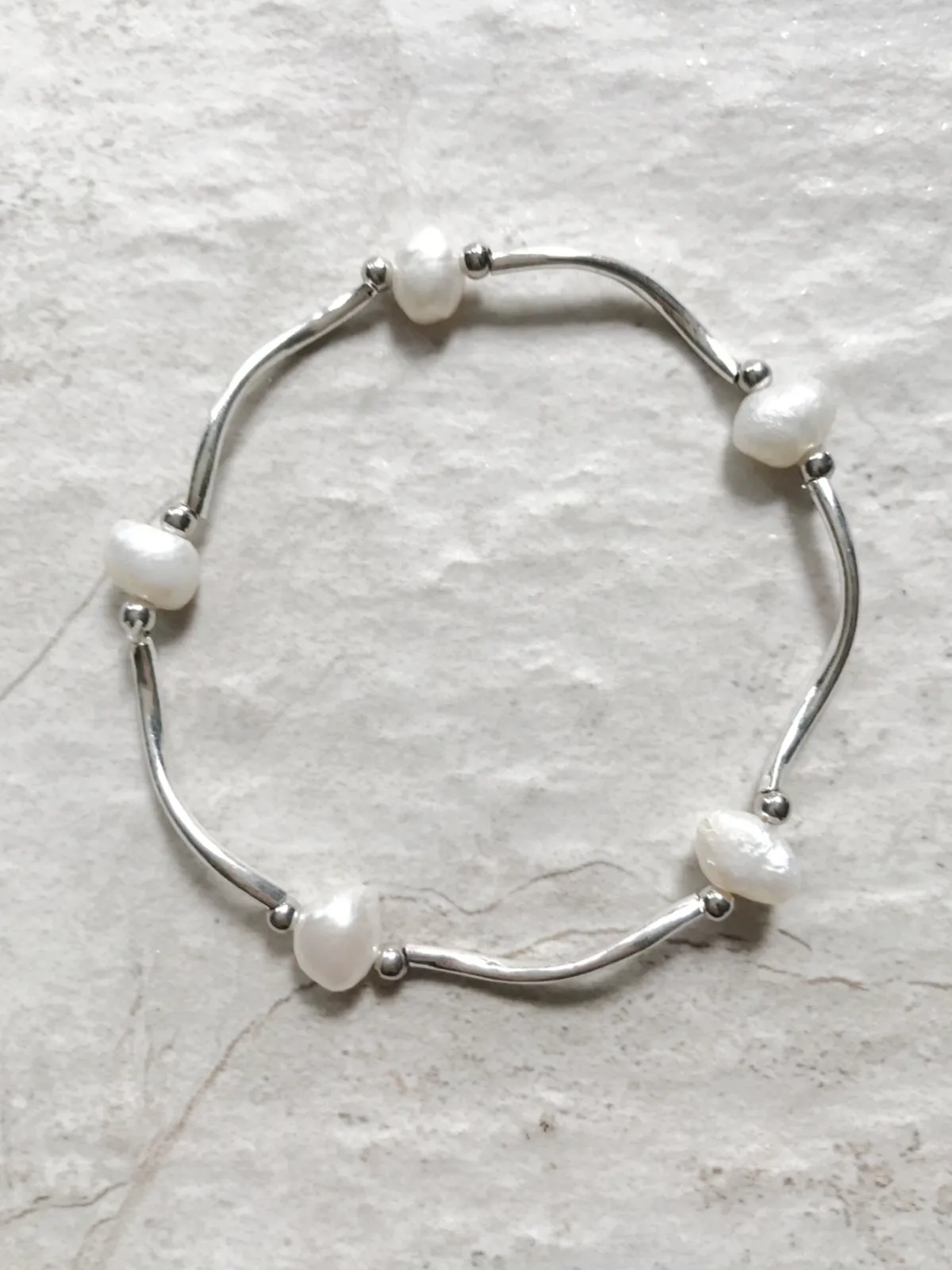 Pearl Wave Stretch Bracelet