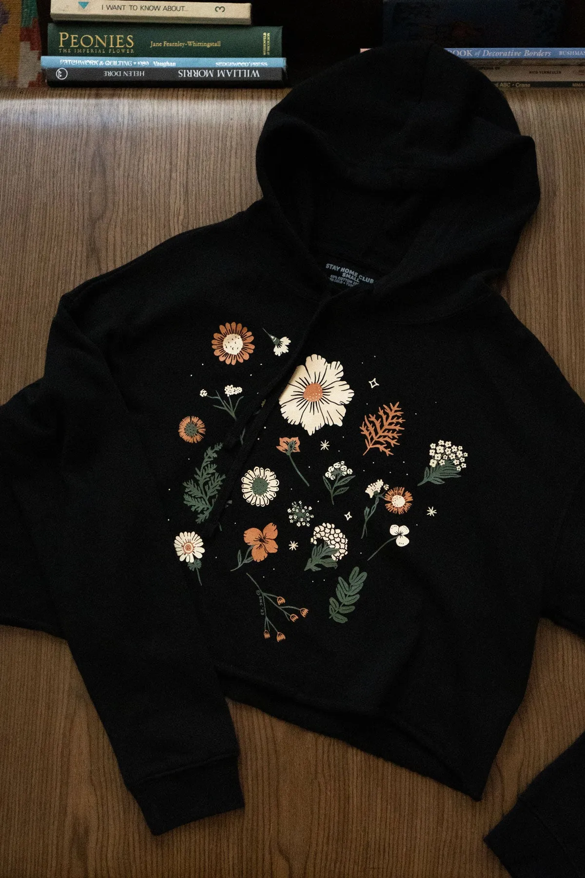 Pressed Flowers - Lightweight Crop Hoodie