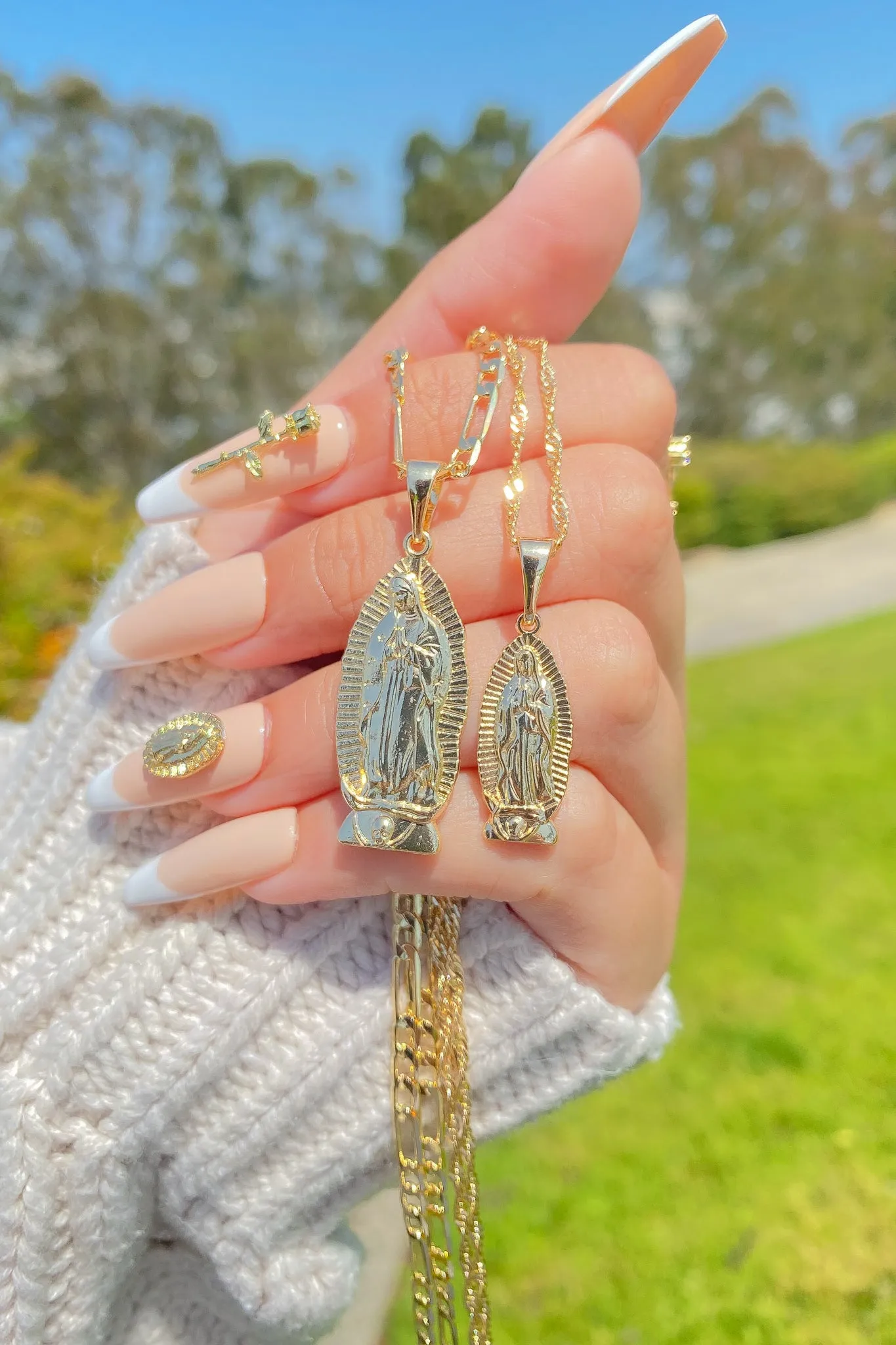 Virgin Mary Necklace Set